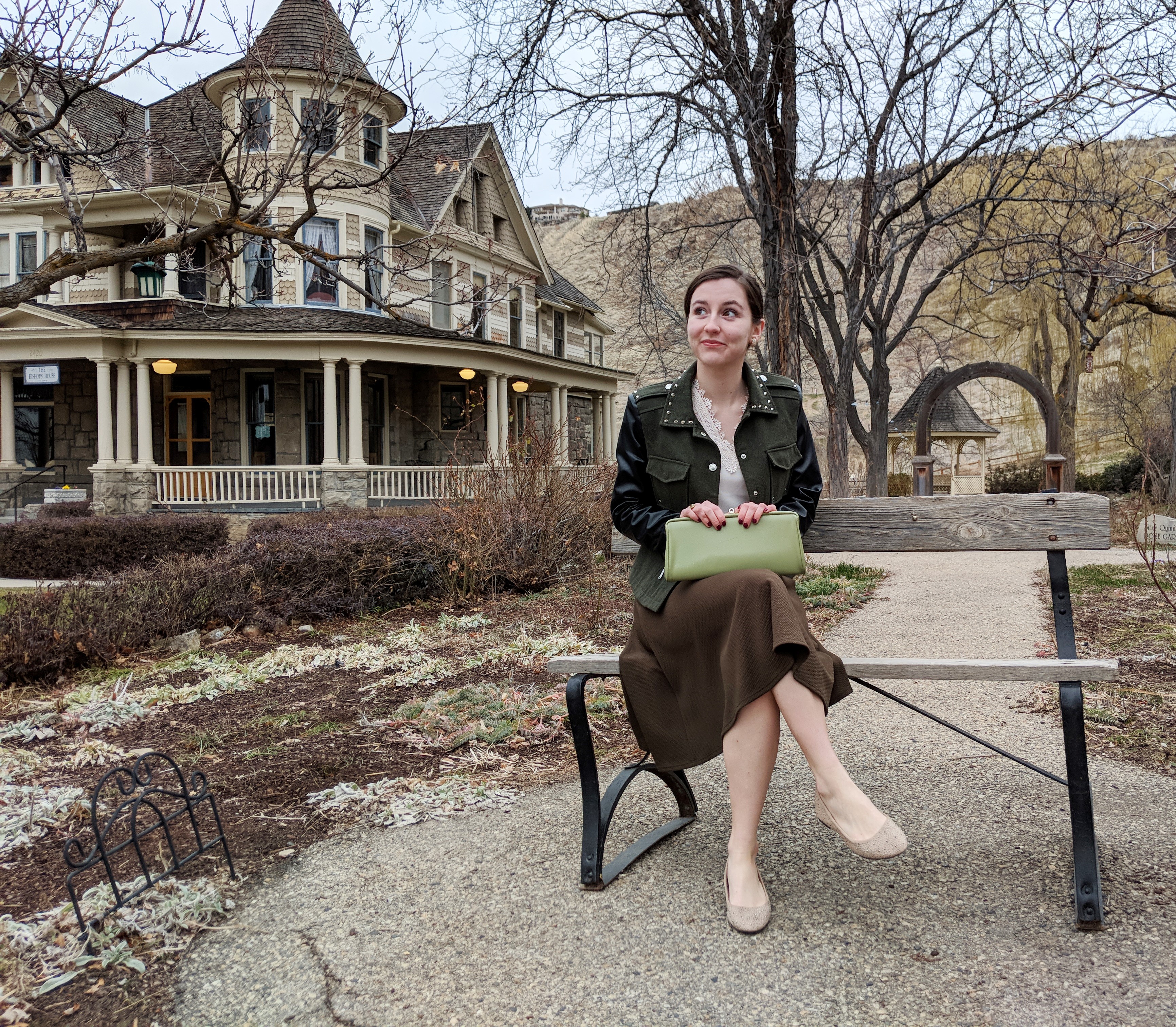 vintage outfit, olive skirt, lace blouse, fall outfit