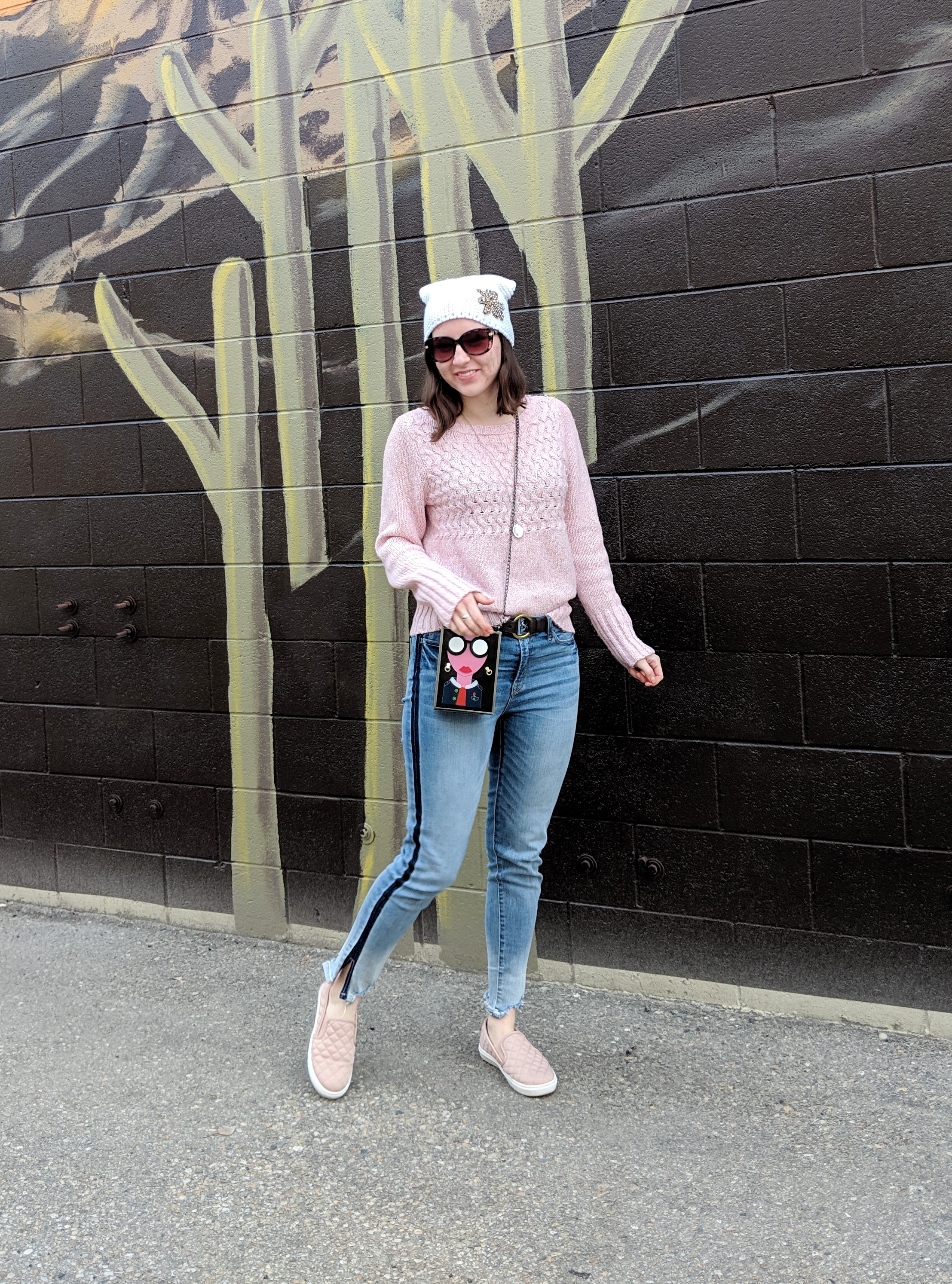 pink sweater trendy striped jeans