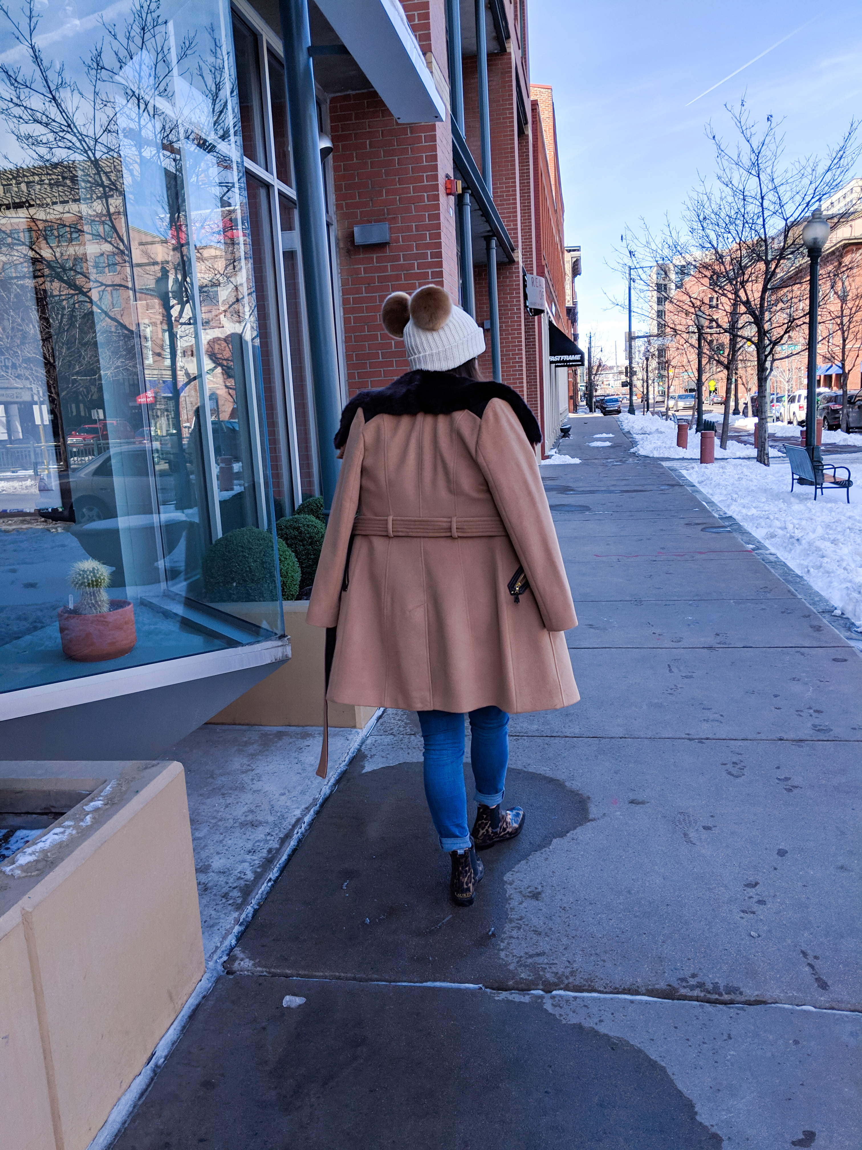 Macy's camel jacket with faux fur collar