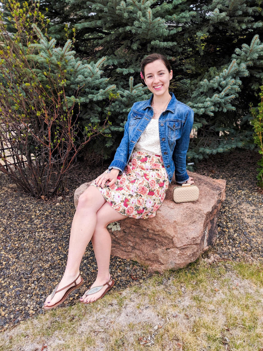 ways to style pink, jean jacket, floral skirt, rose pattern