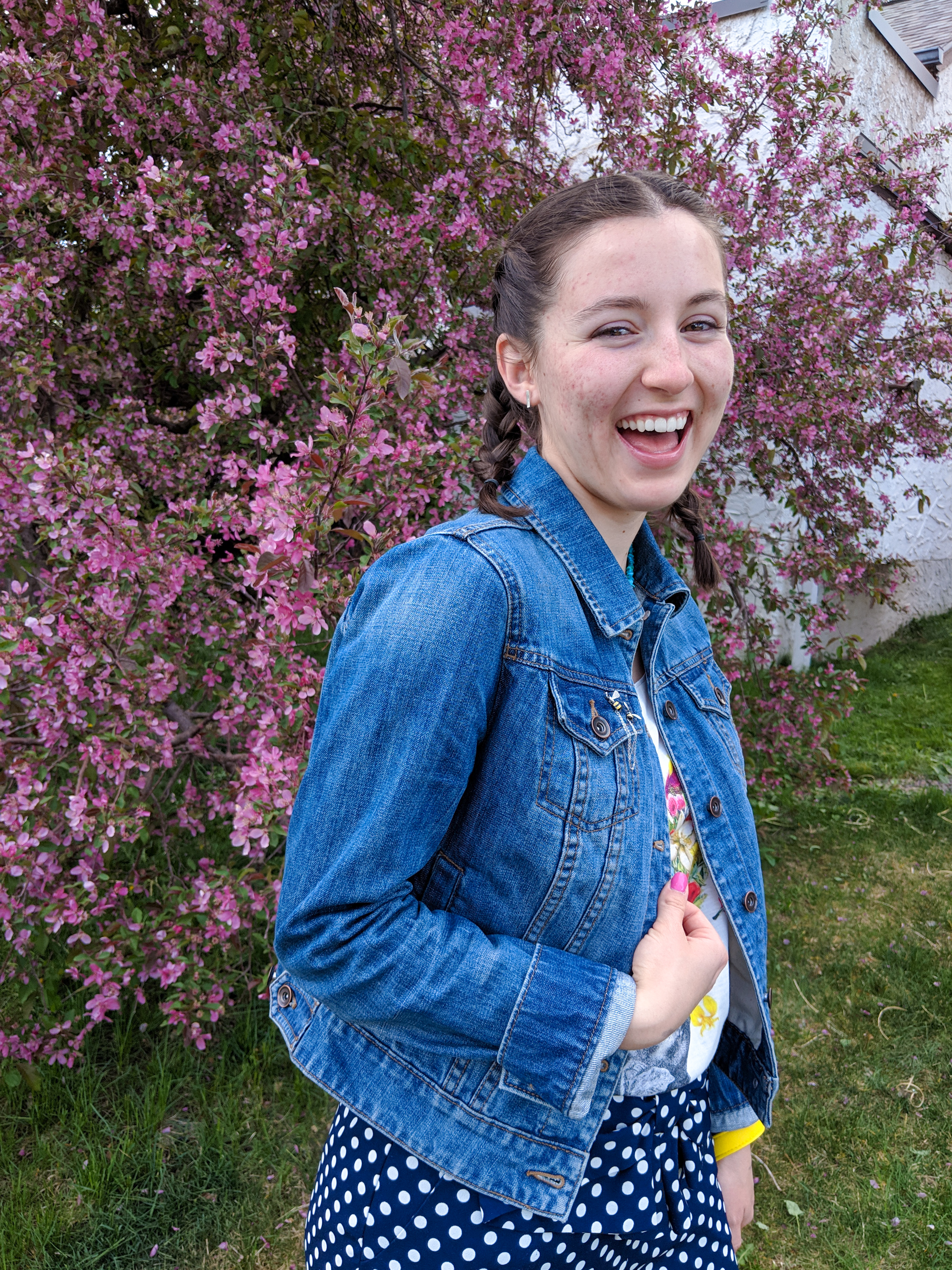 denim jacket, navy polka dot shorts, bumble bee pins