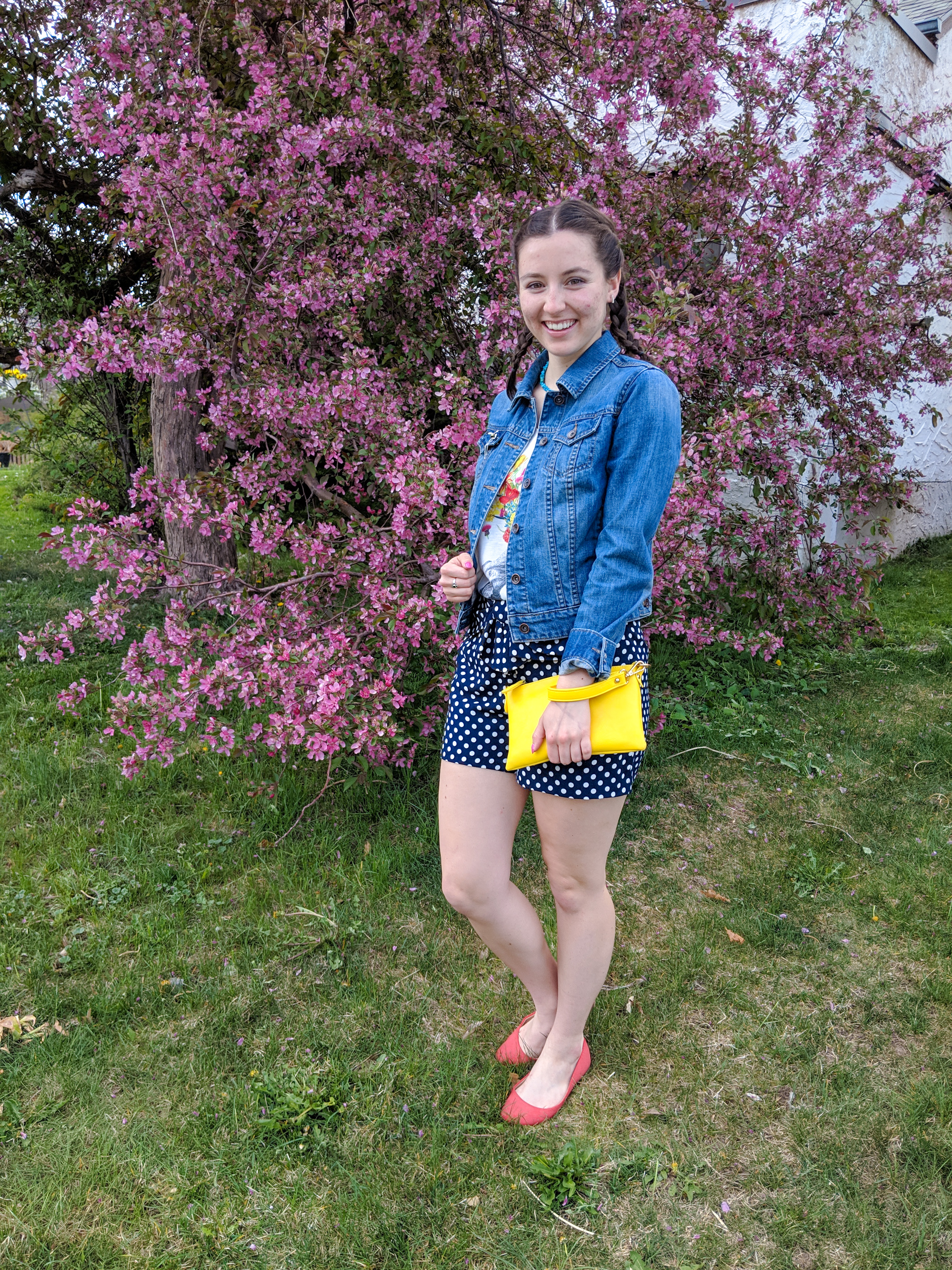 jean jacket, polka dot shorts, yellow purse, orange flats, spring outfit