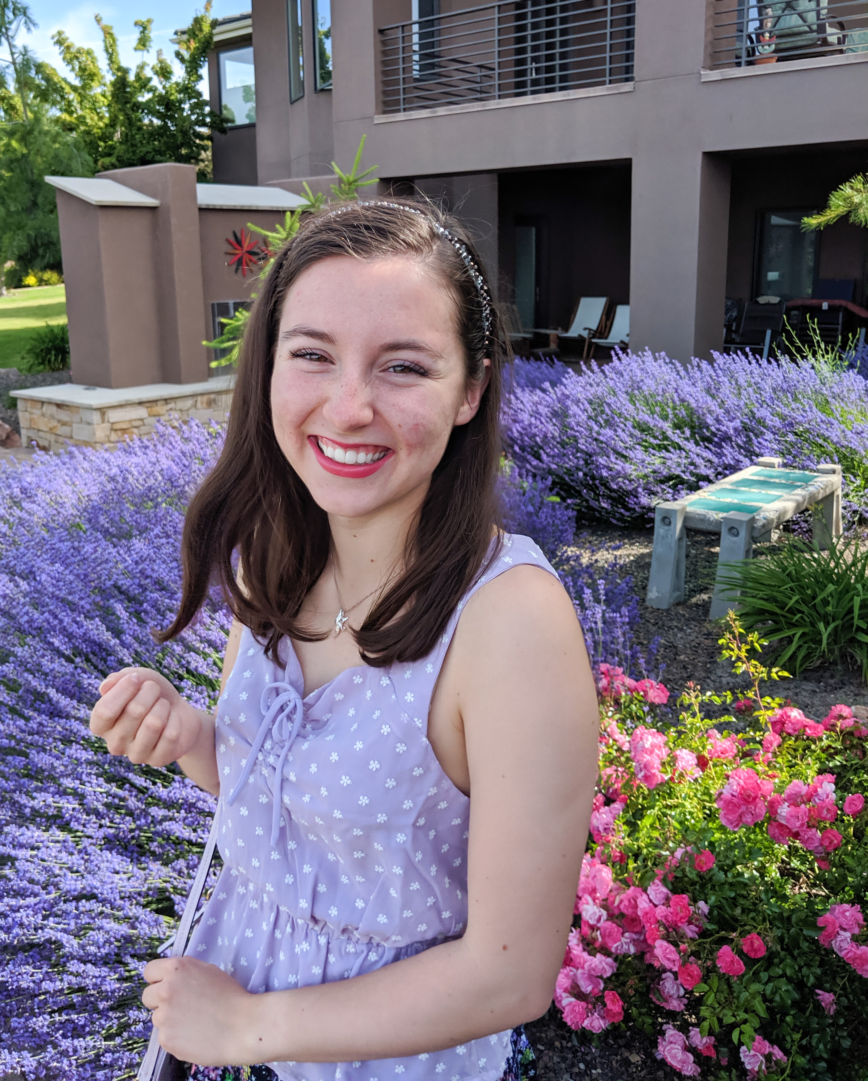 Pink lipstick, summer outfit, college student