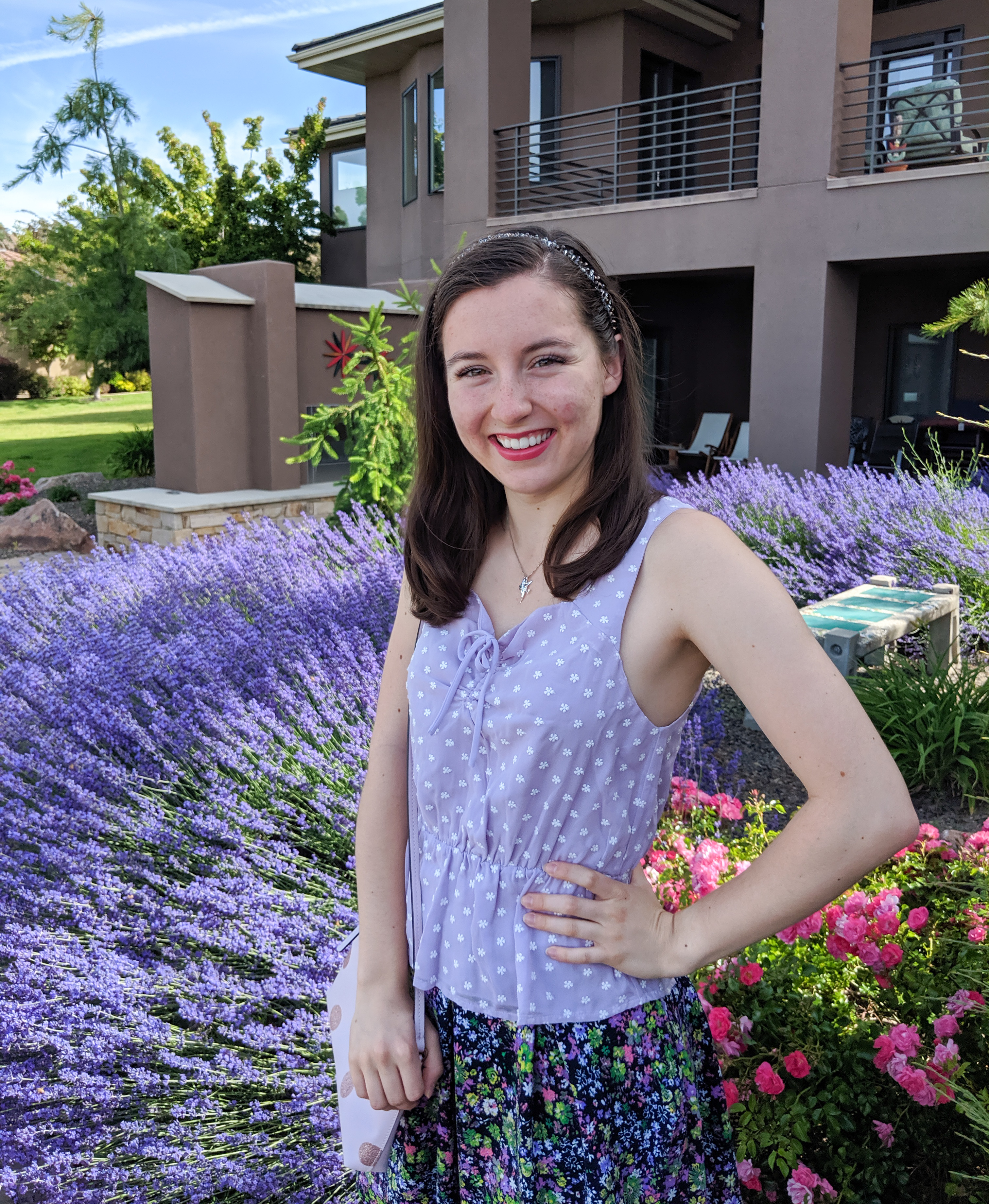Summer outfit, spring outfit, pink lipstick, purple top