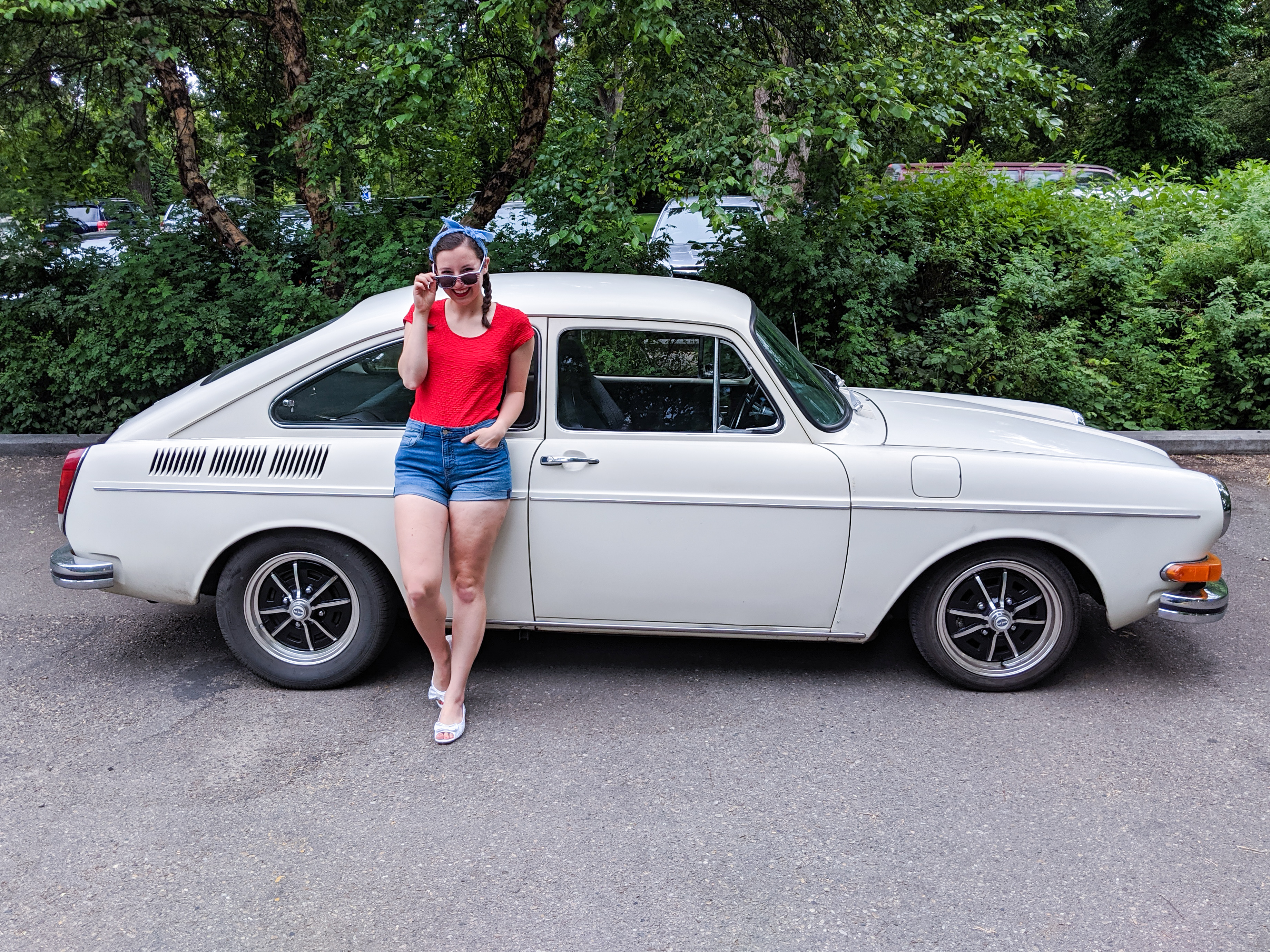 4th of July outfit, patriotic, 1970 Volkswagen Fastback