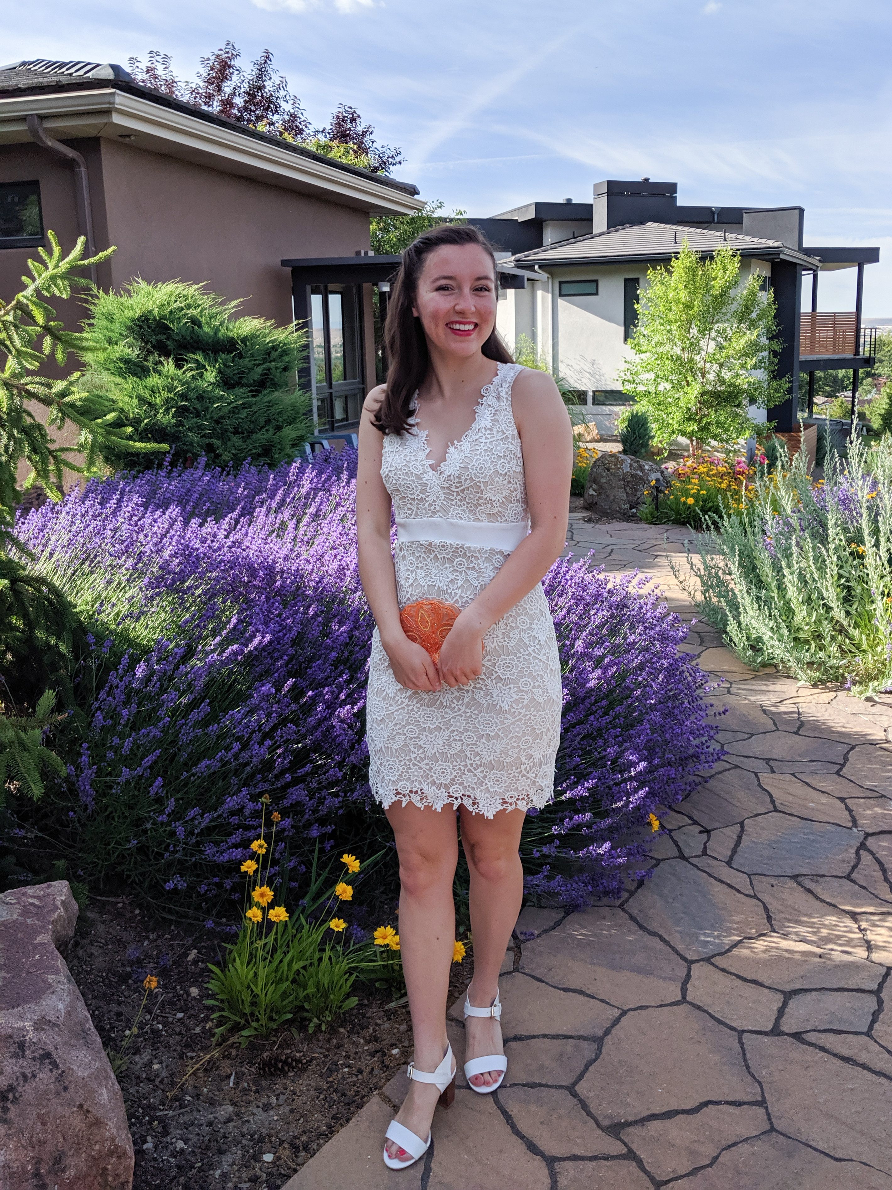 how to wear a white dress, white heels, orange purse