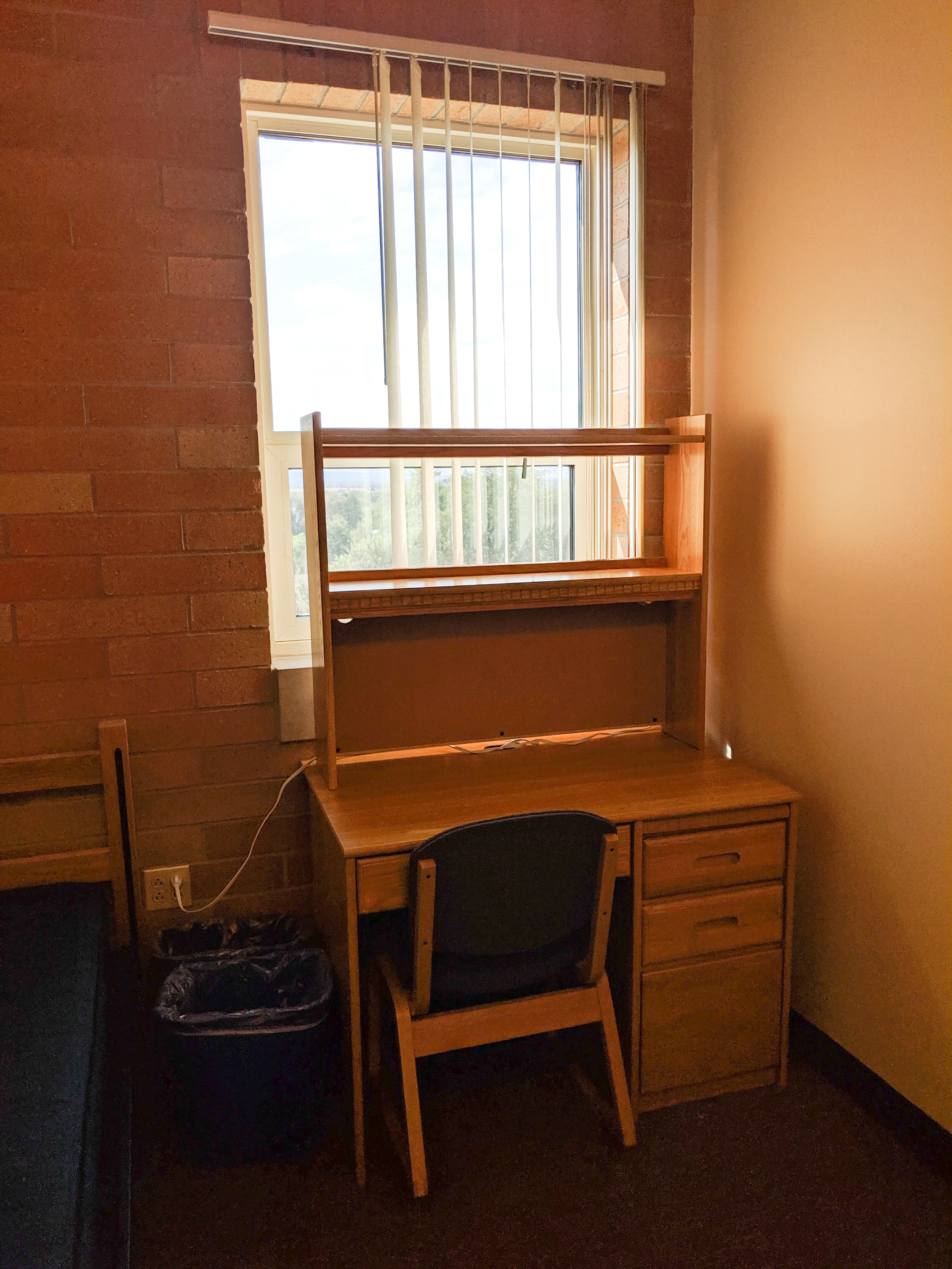 dorm room, college student, dorm makeover