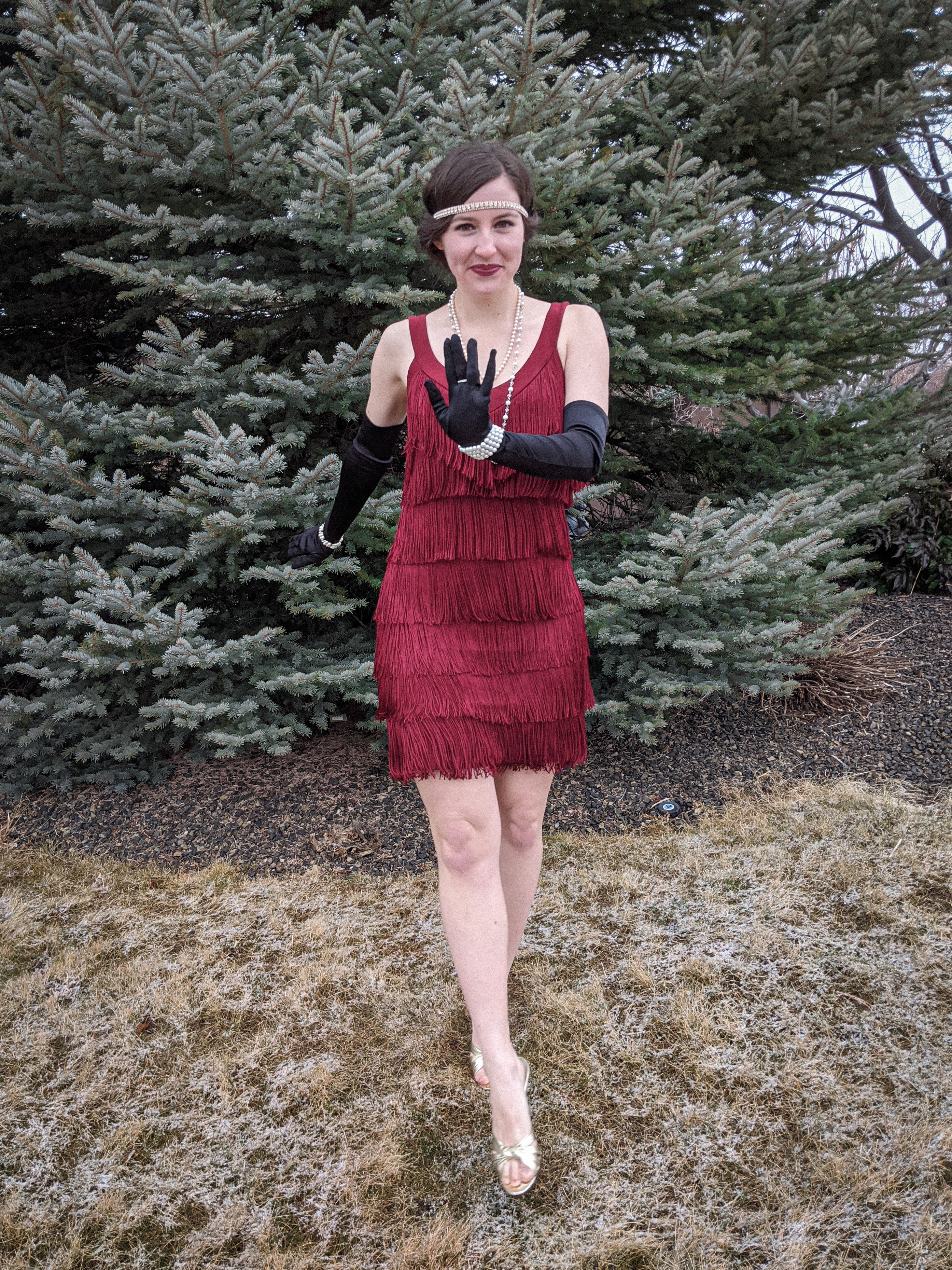 flapper girl outfit, Charleston dance, roaring 20s, NYE