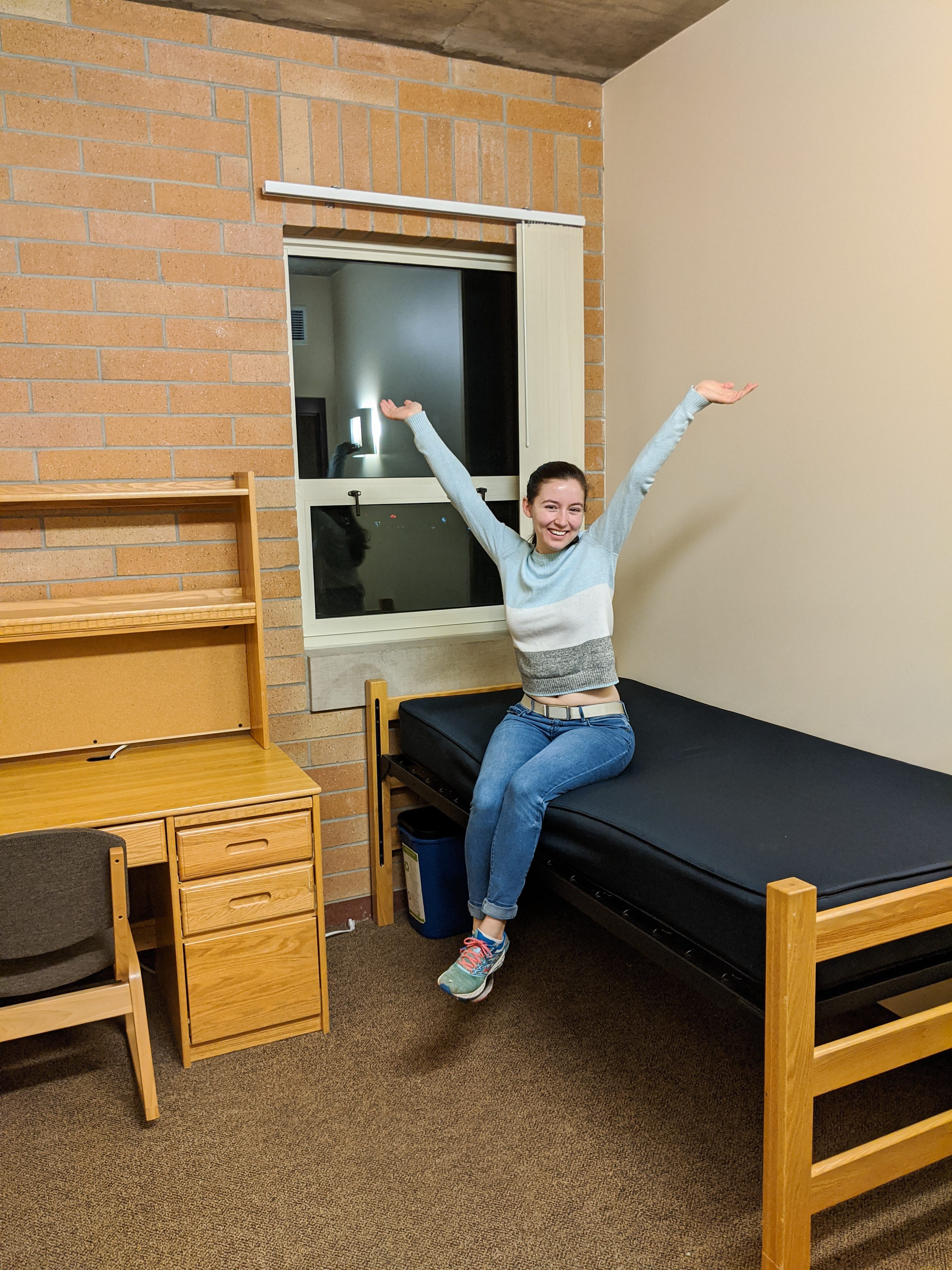 moving out, college dorm room, college student, coronavirus