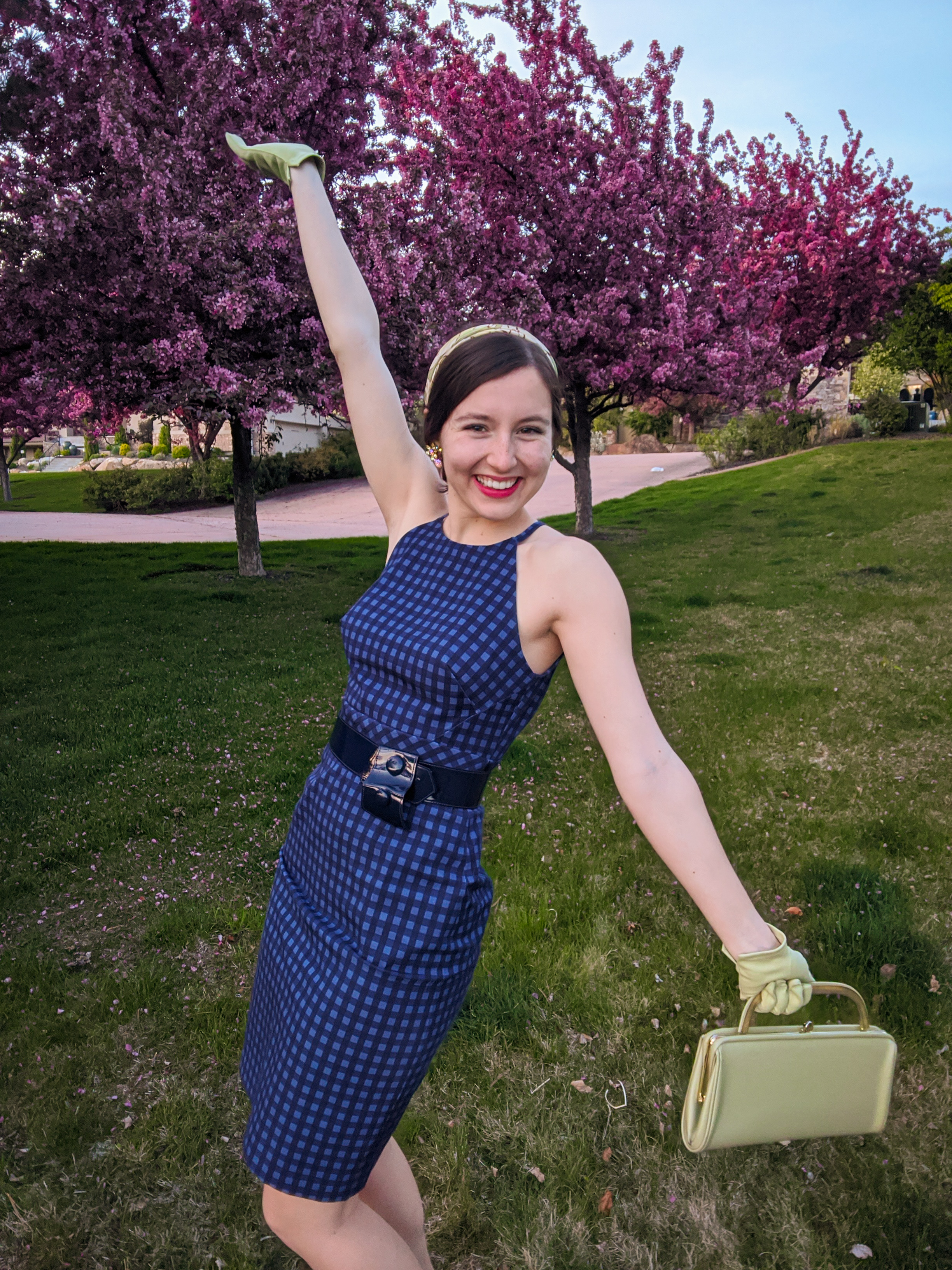 1950s style, 1960s style, green purse, green gloves
