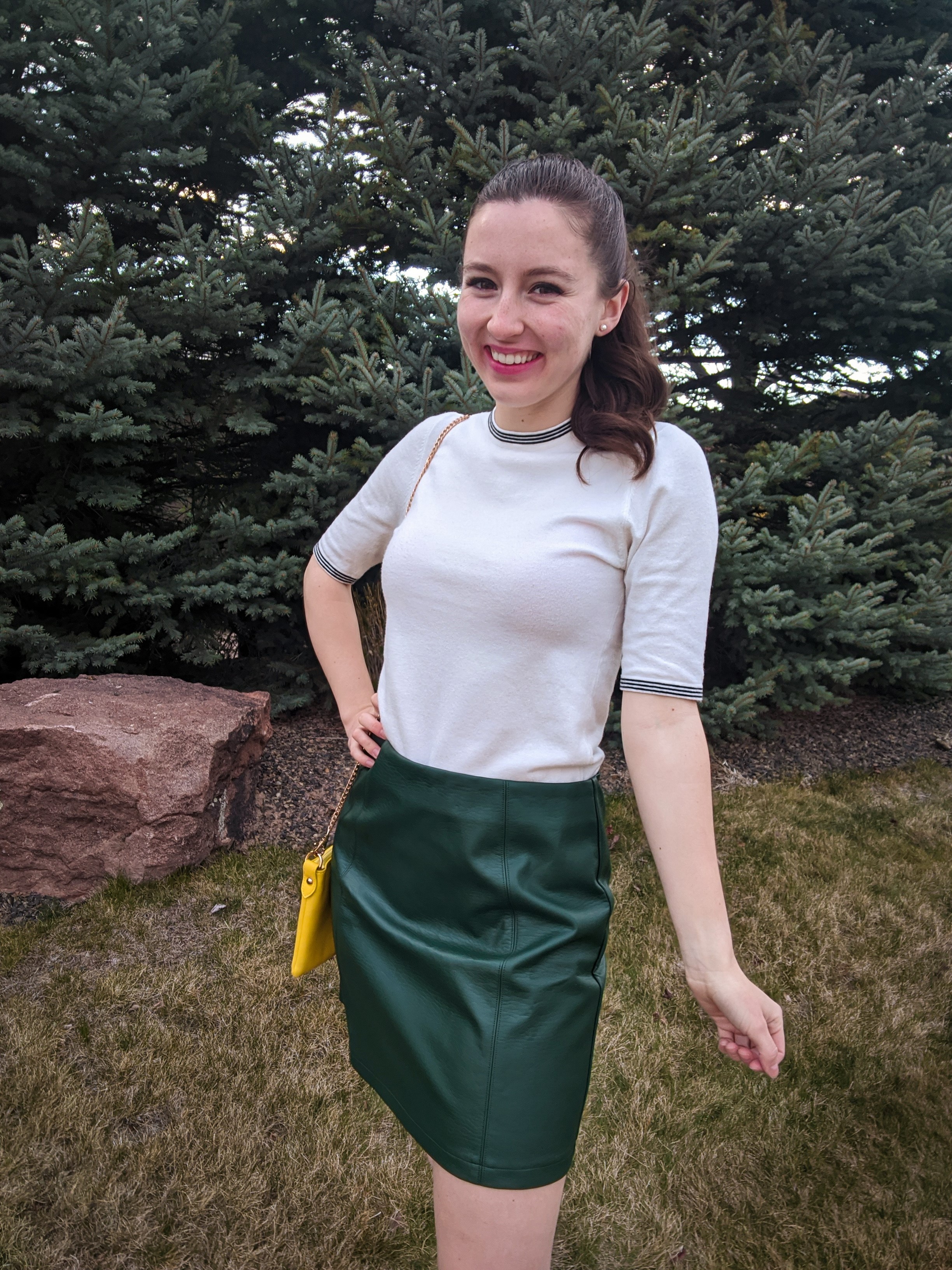 Betty Cooper style, Betty Cooper, green pleather skirt
