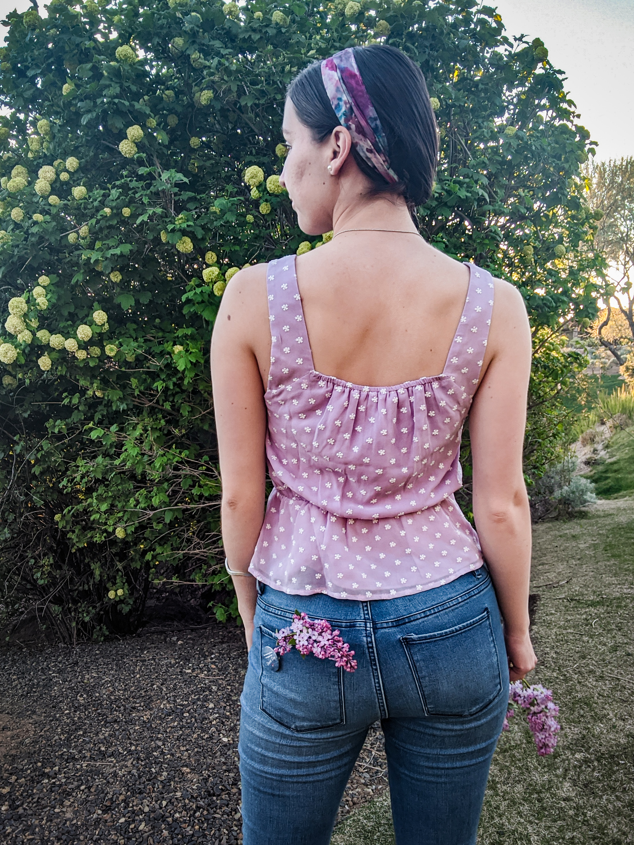 purple top, blue jeans, lilac, purple headband
