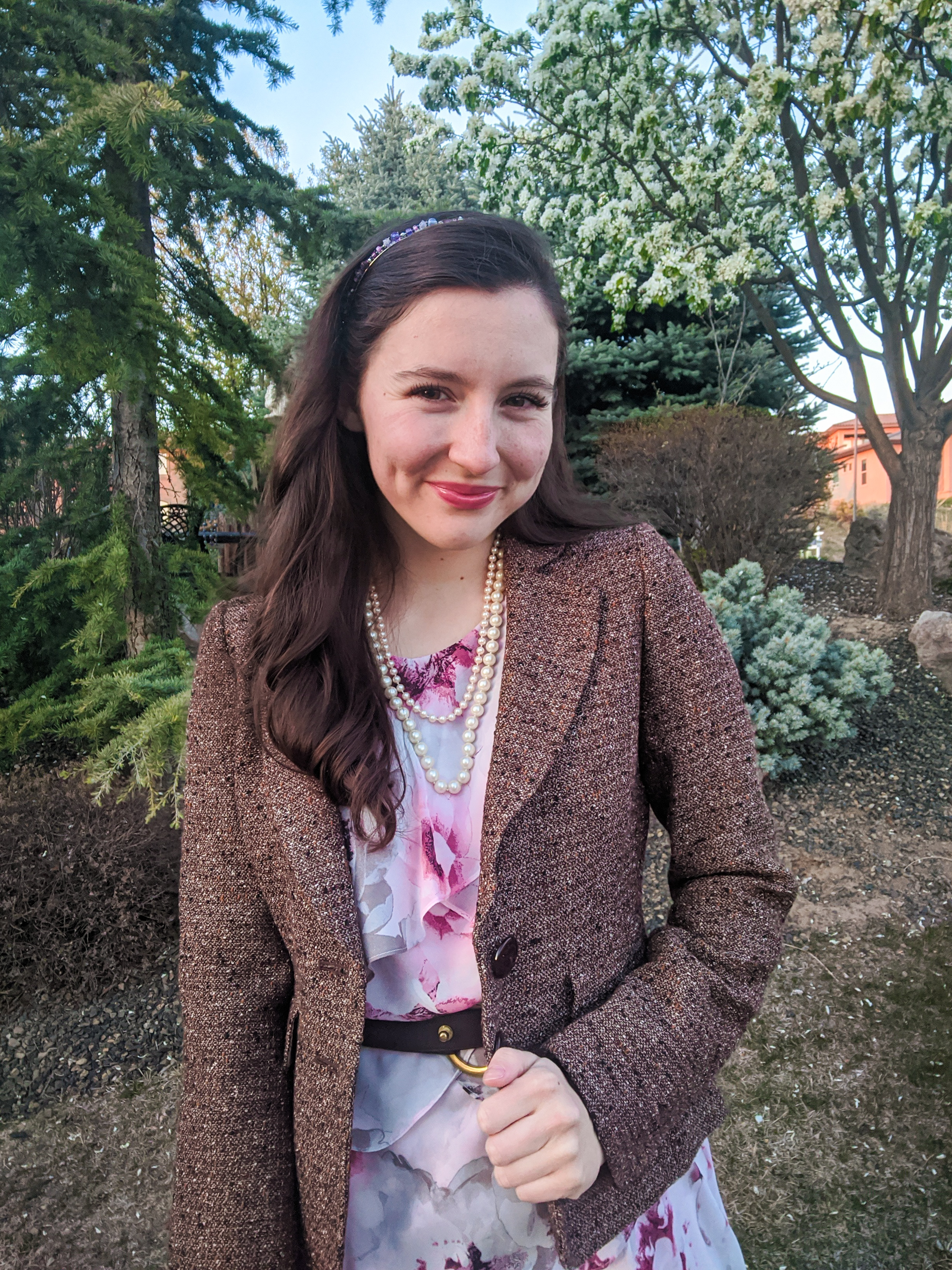 purple headband, tweed blazer, pearl necklaces, classy style