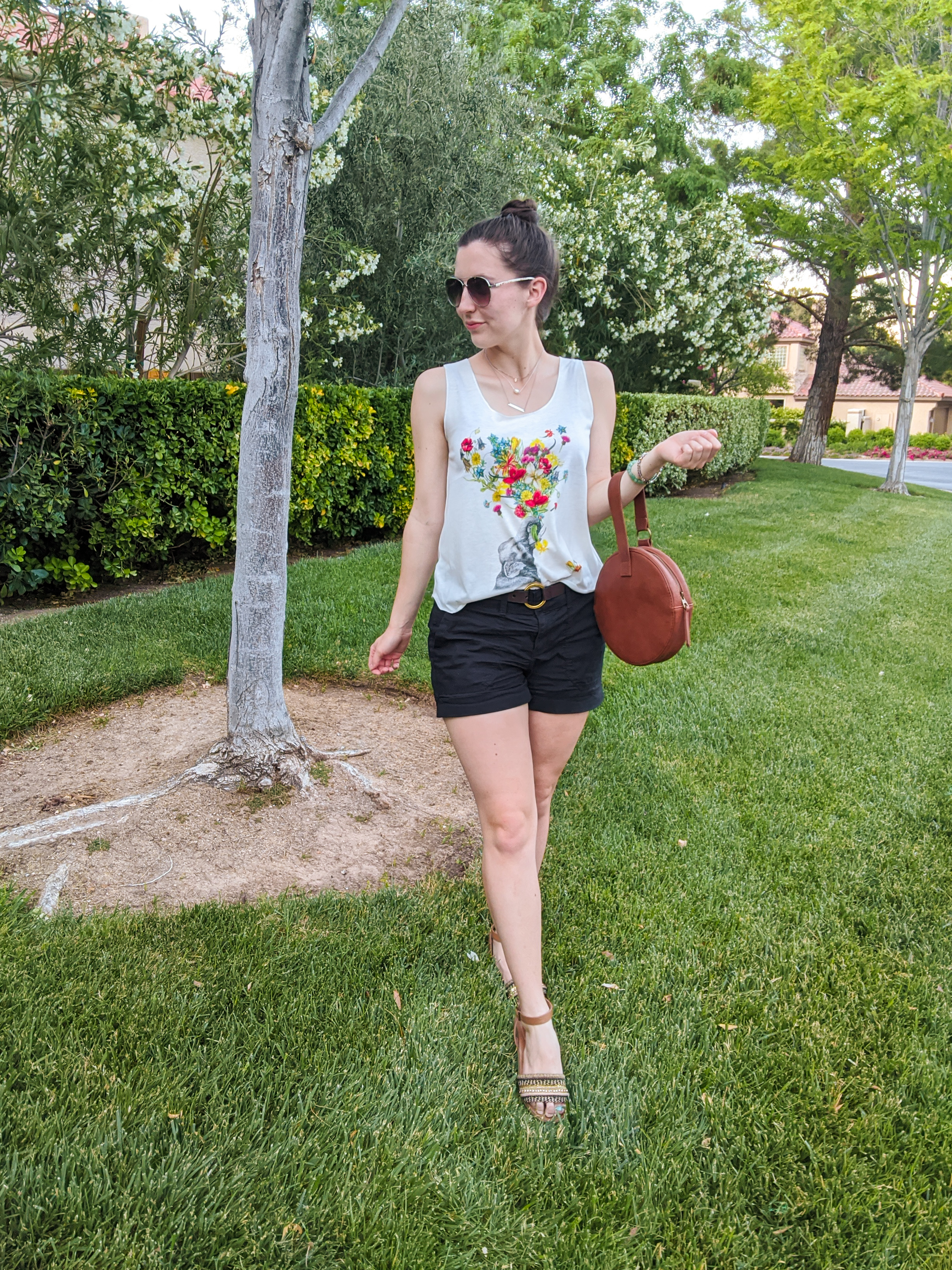 how to purge your closet, floral tank top, brown sandals, DSW