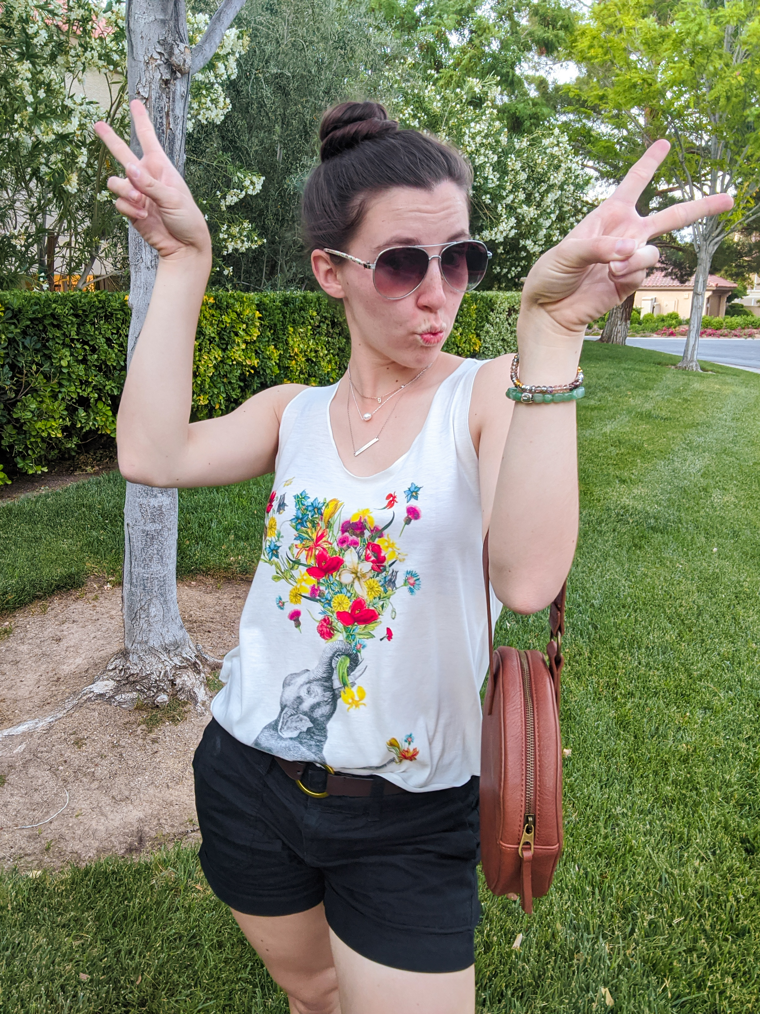 tips for cleaning out your closet, how to purge your closet, summer outfit