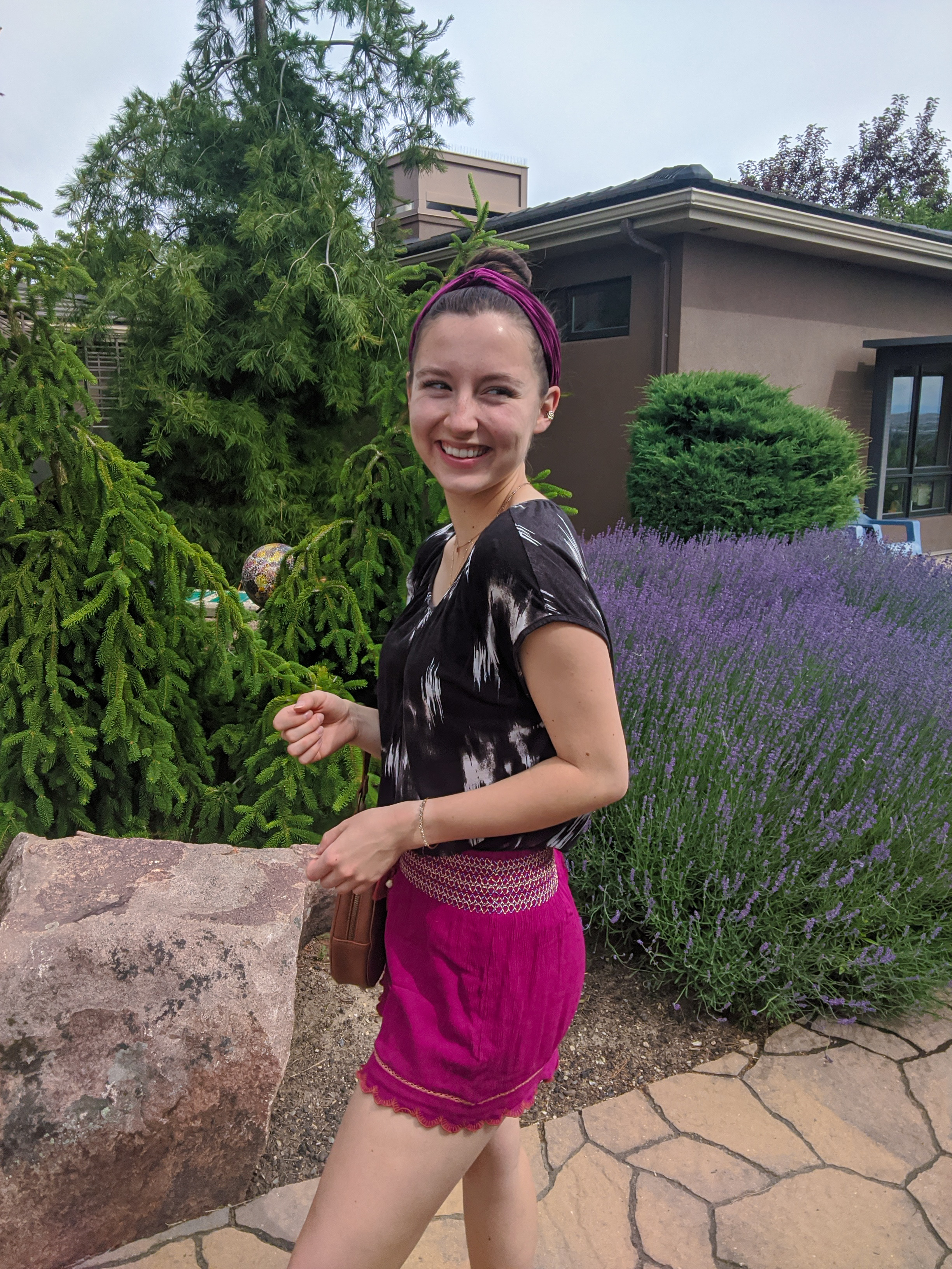 pink-shorts-loungewear-boho-summer-outfit