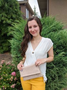 summer-style-woven-clutch-white-blouse-affordable-style
