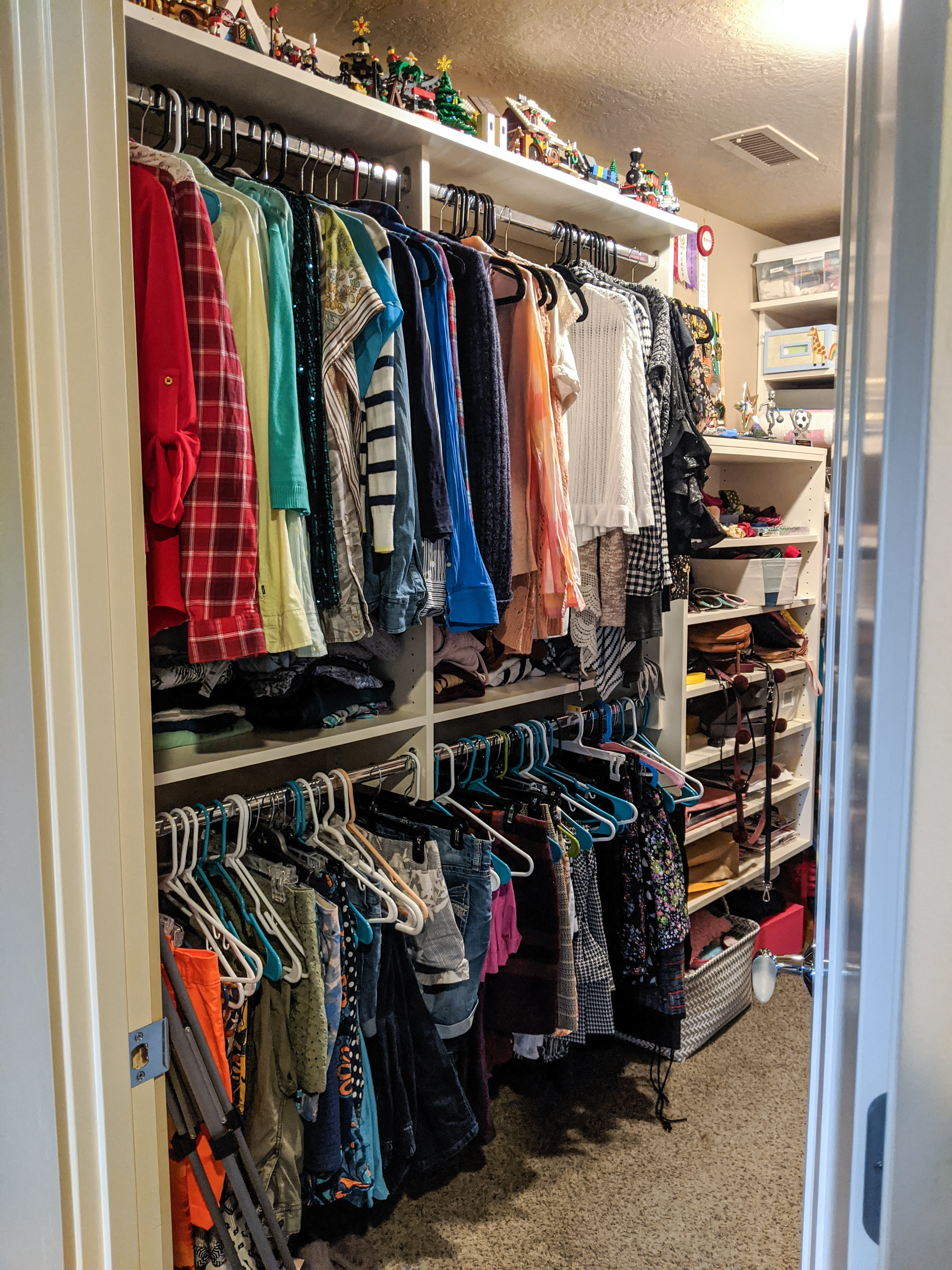 closet-tour-closet-cleaning-organization-tips