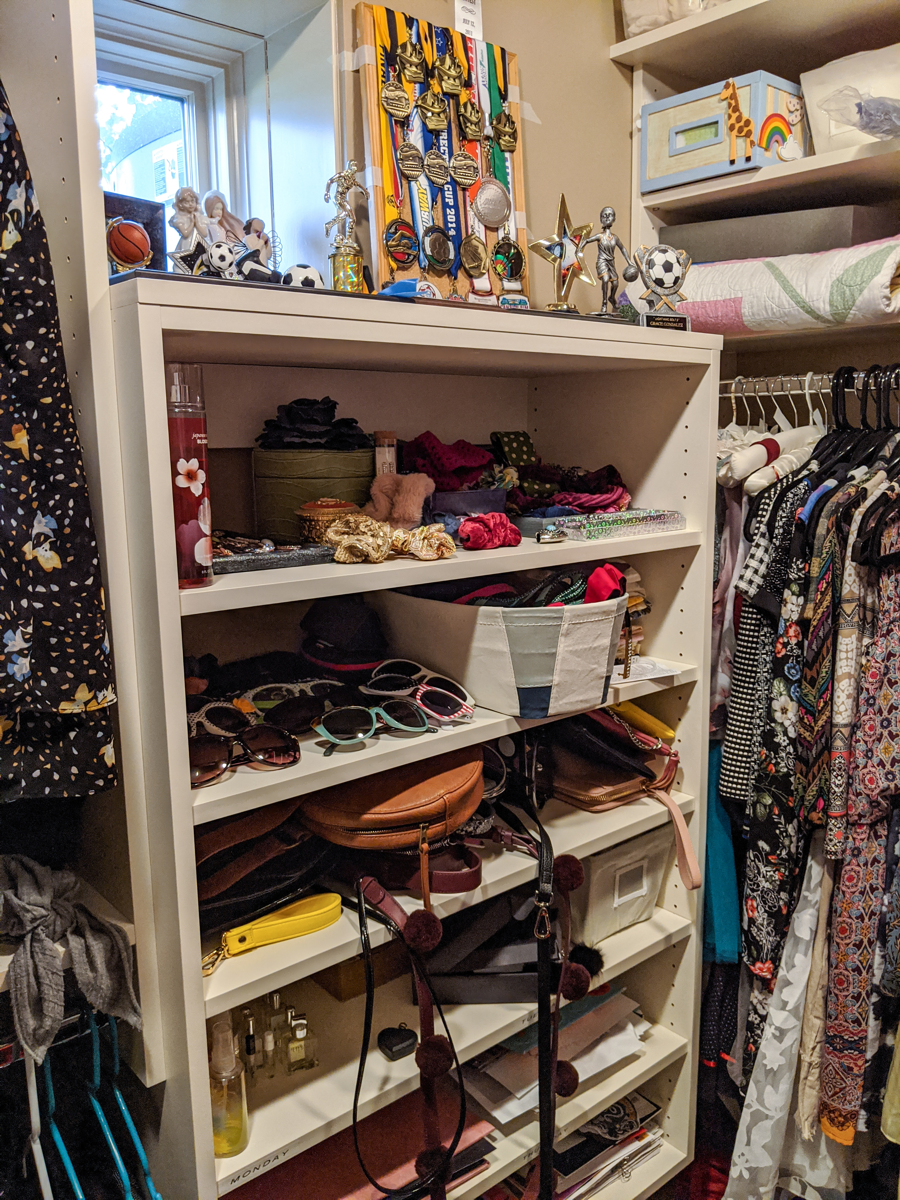 accessories-organization-closet-makeover
