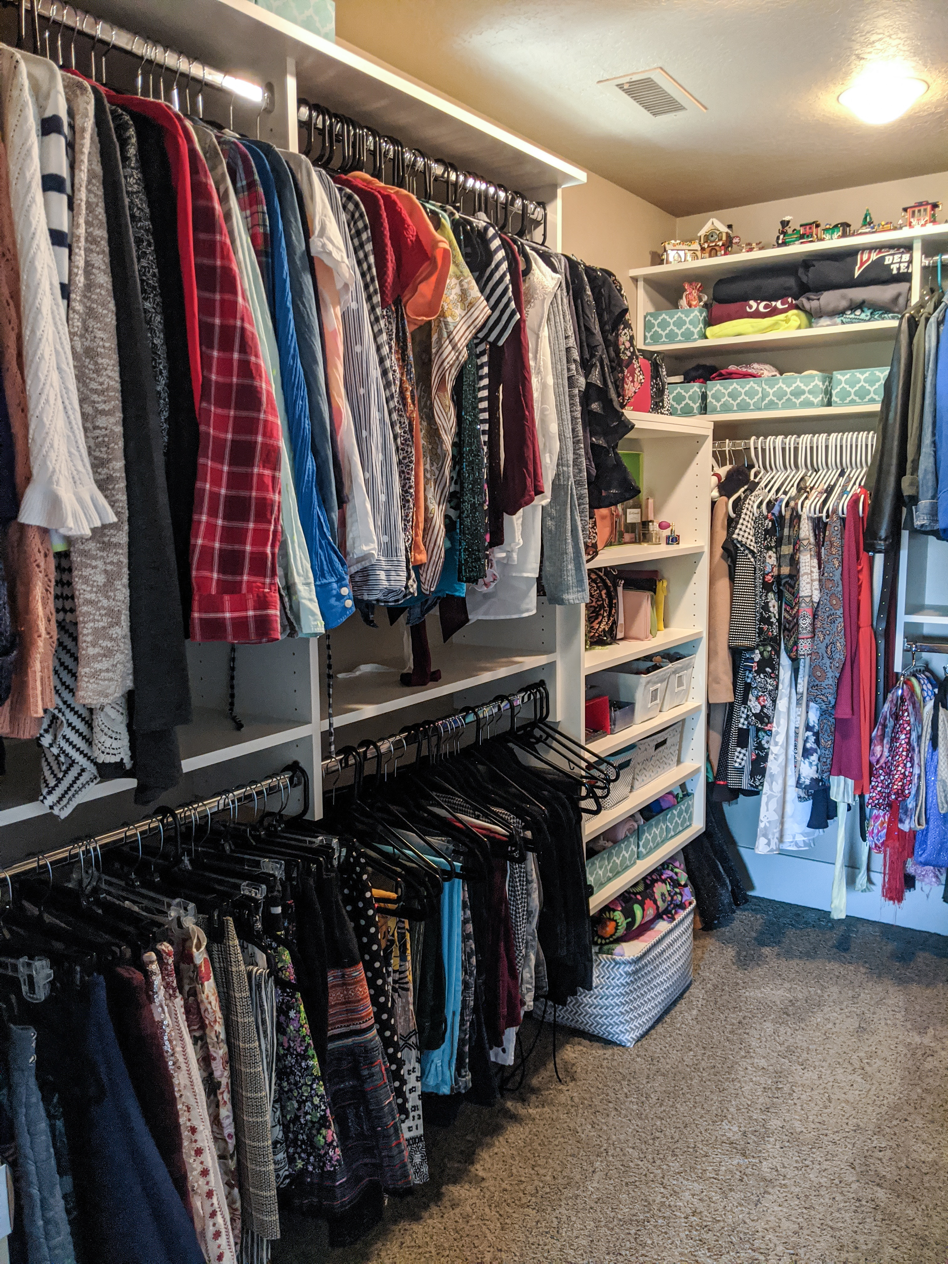 closet-reveal-clothing-organization-color-coordinated