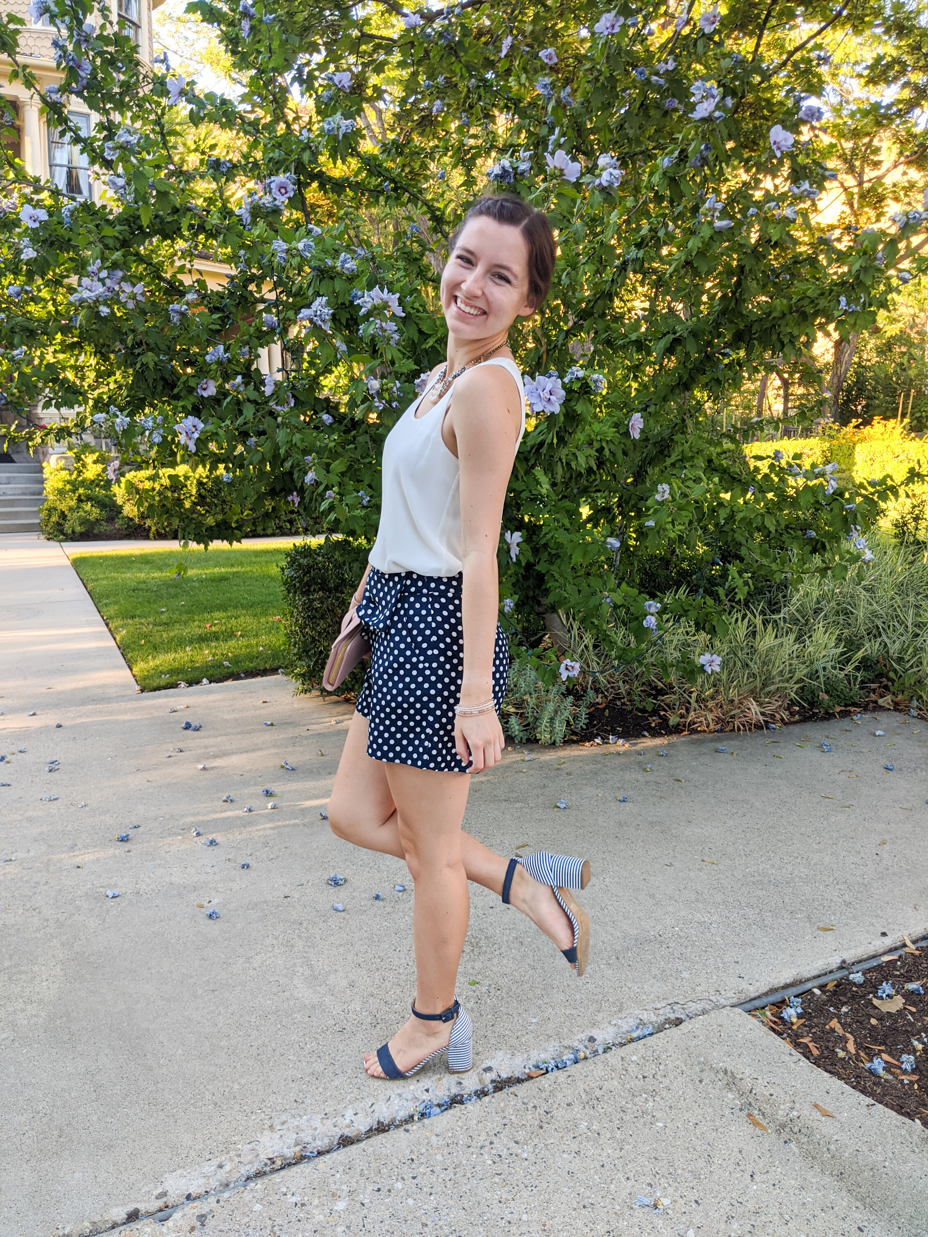 striped-heels-pattern-mixing-white-navy