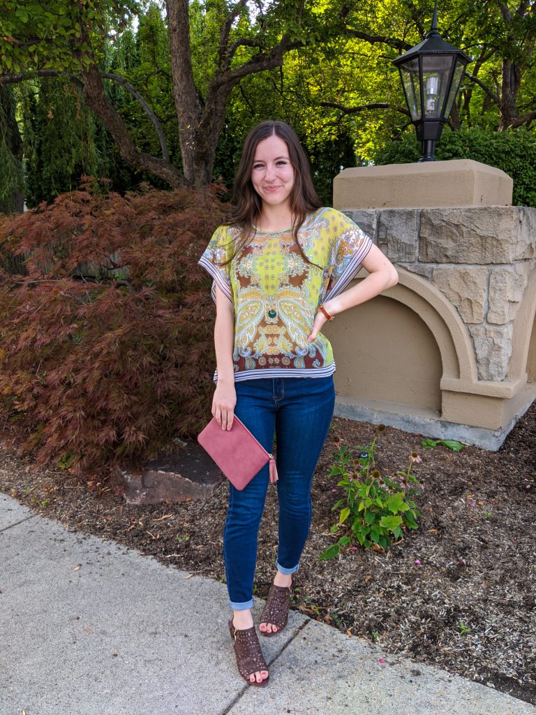 green-blouse-boho-Francesca's-thrifted-shoes