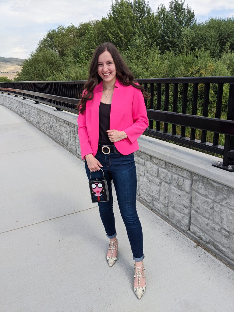 hot-pink-blazer-pearl-belt-skinny-jeans