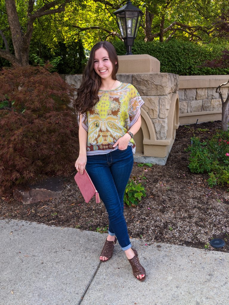 skinny-jeans-scarf-blouse-brown-booties-thrifted-shoes