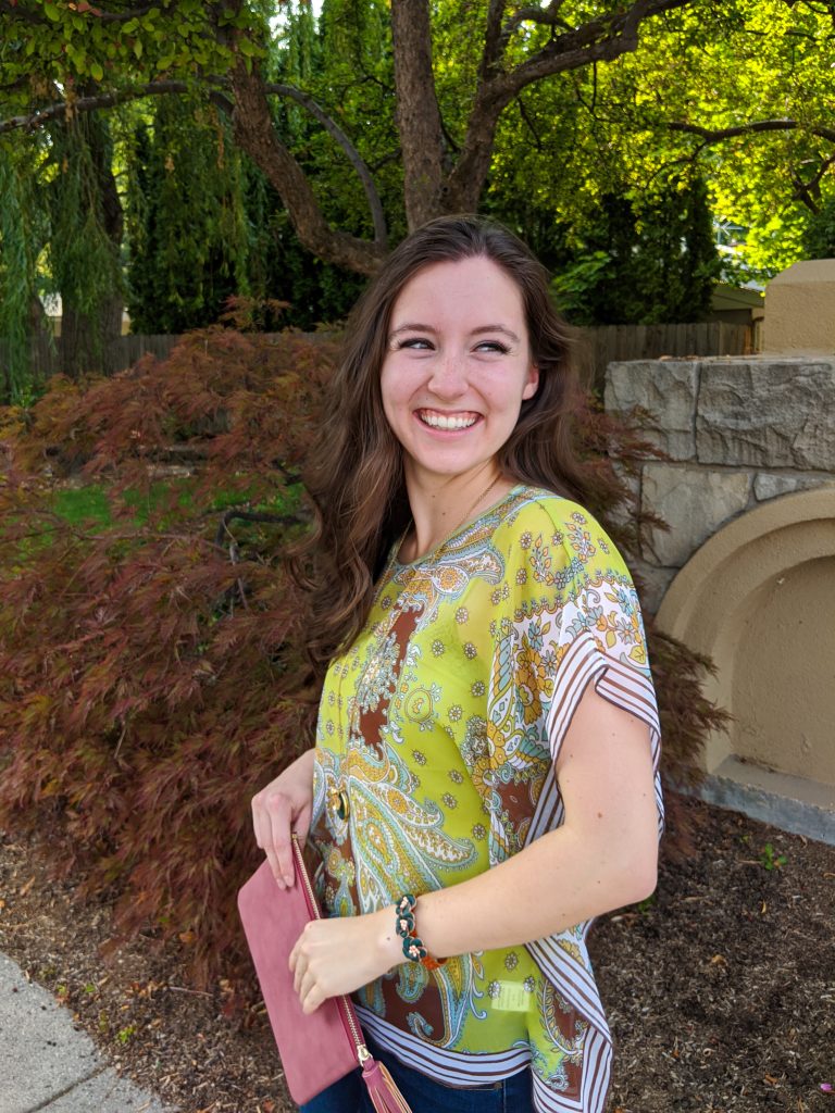 thrifted-peeptoe-booties-green-blouse