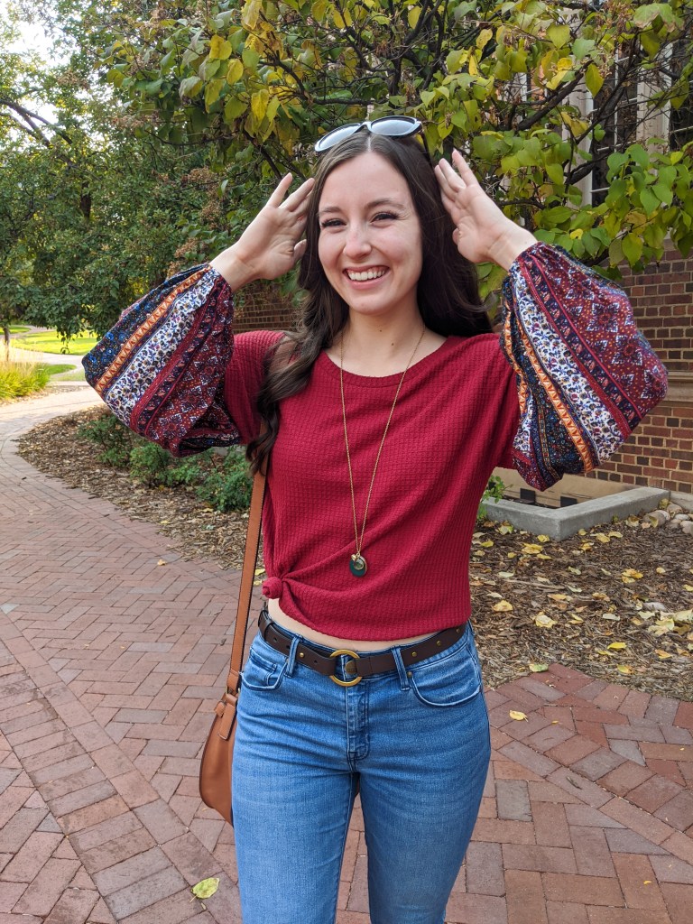 college-fashion-blogger-bishop-sleeves