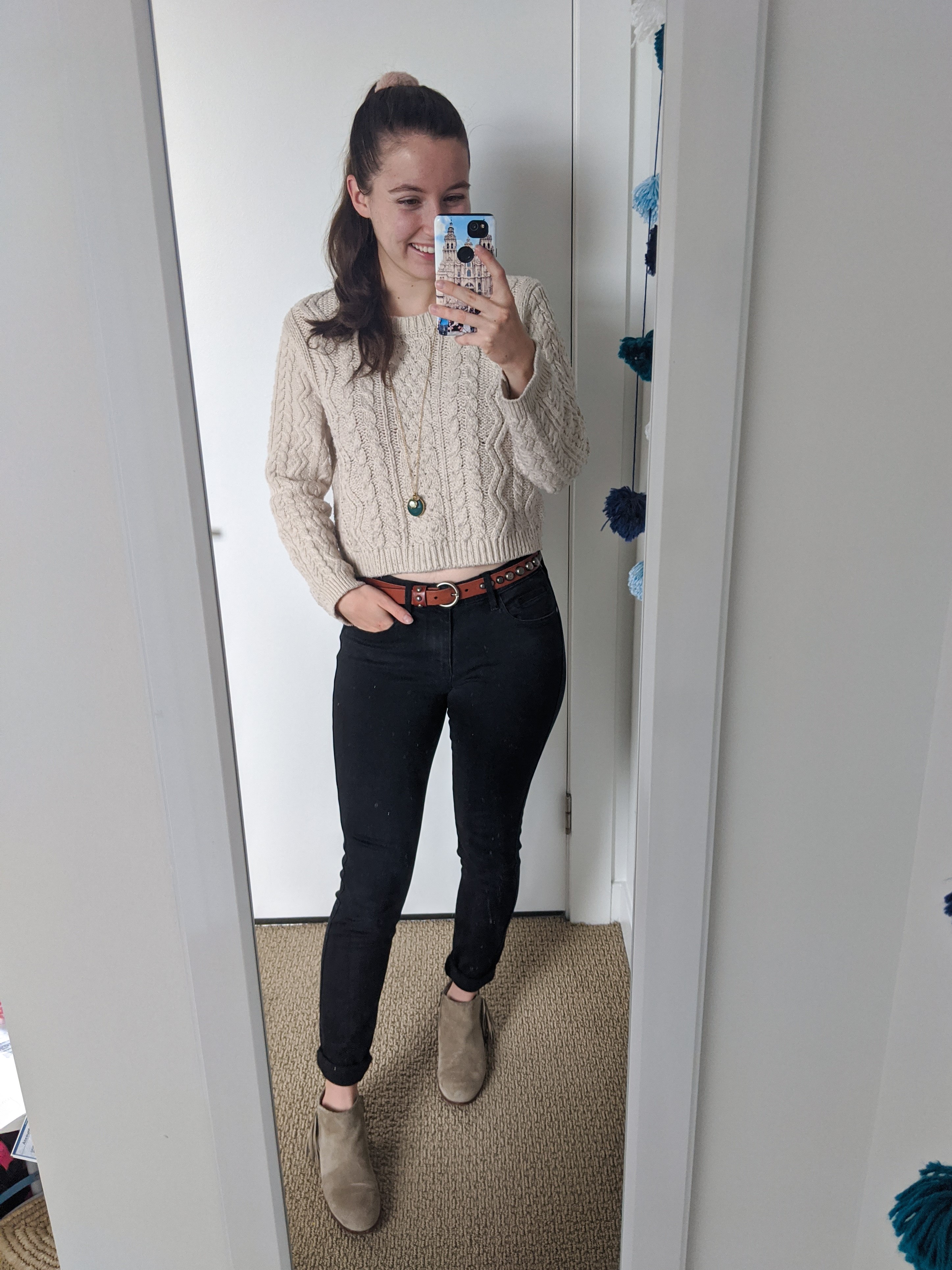 cableknit-sweater-black-jeans-beige-booties-fall-style