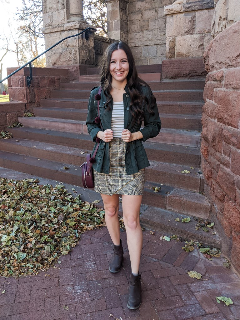 fall-outfit-college-style-plaid-mini-skirt-striped-tee-pattern-mixing