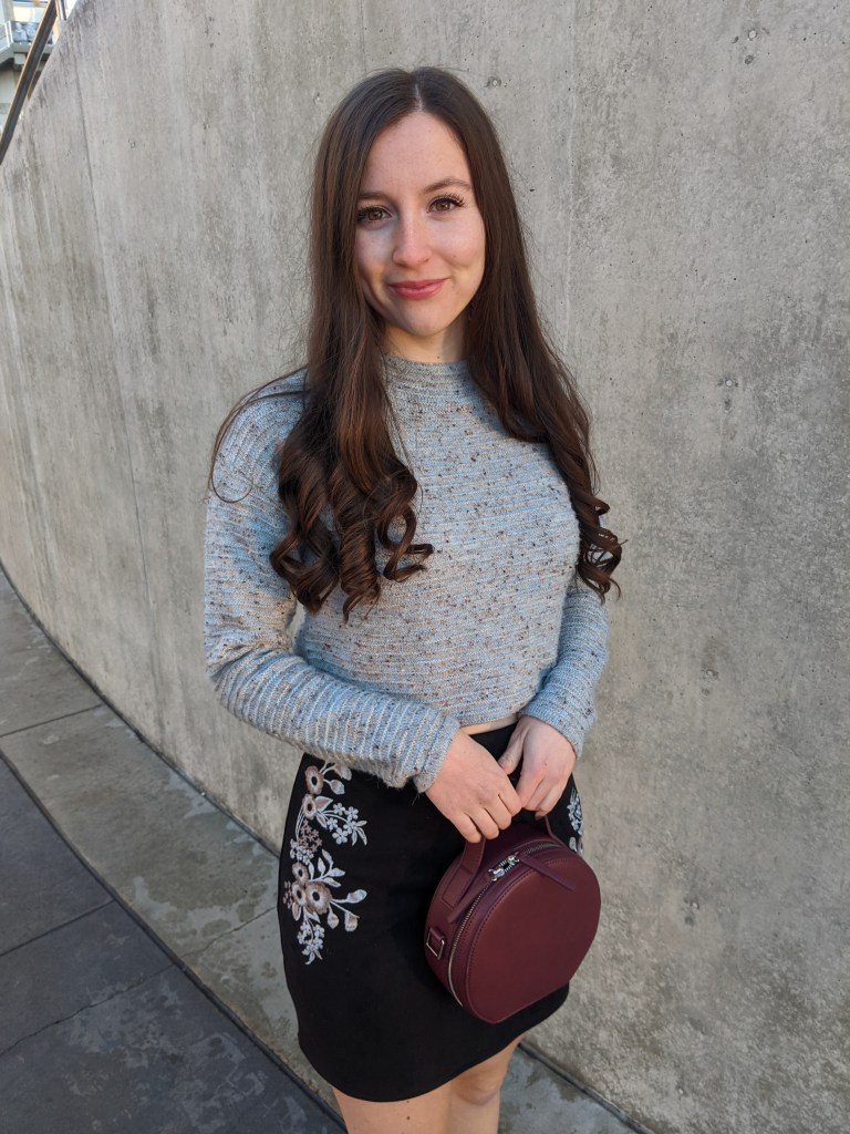 maroon-circle-purse-fall-outfit-embroidered-skirt