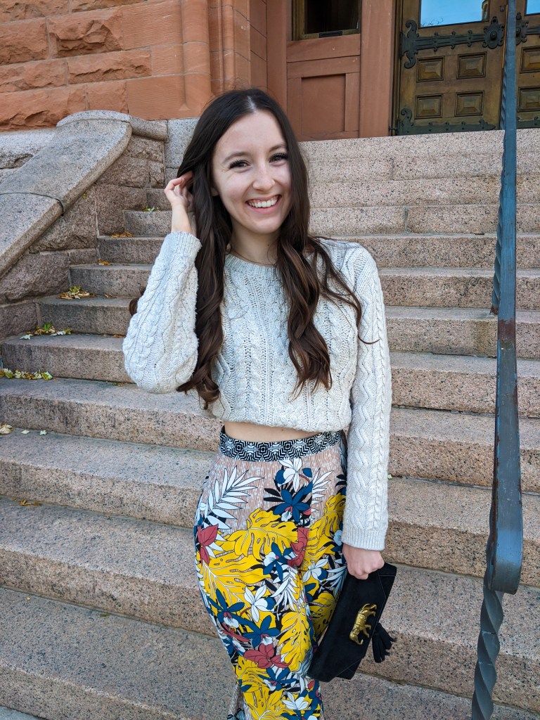 middle-part-loose-waves-palazzo-pants-boho-style-70s-inspired