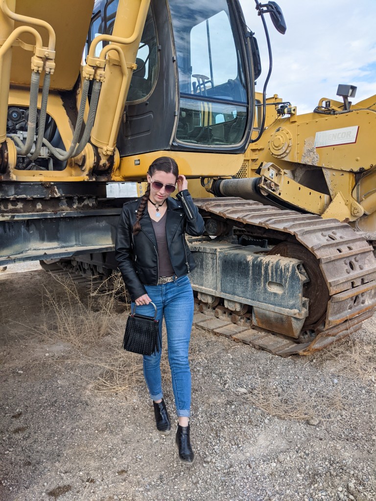 edgy-fashion-affordable-style-college-student-geography-major