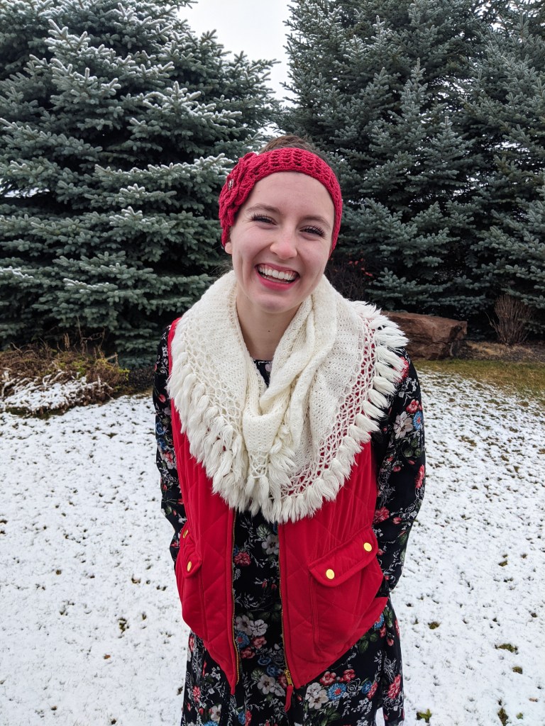 holiday-outfit-winter-style-layers-red-vest