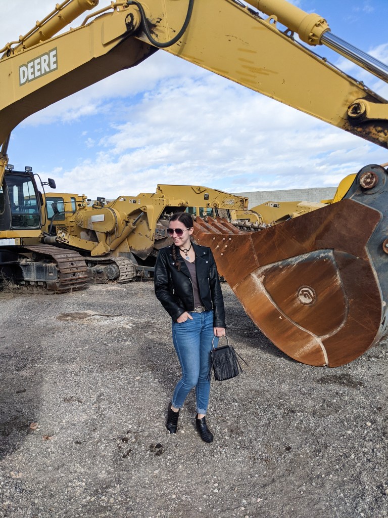 edgy-fashion-moto-jacket-aviator-sunglasses