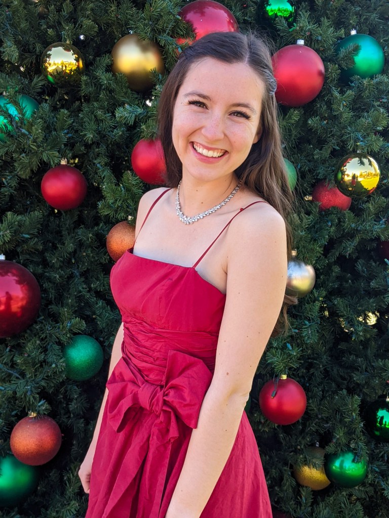 Christmas-dress-thrifted-BCBG-rouched-bows
