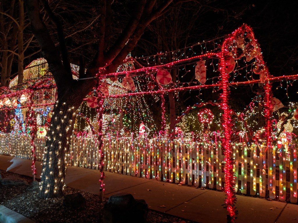 christmas-lights-light-display-boise-fashion-blogger