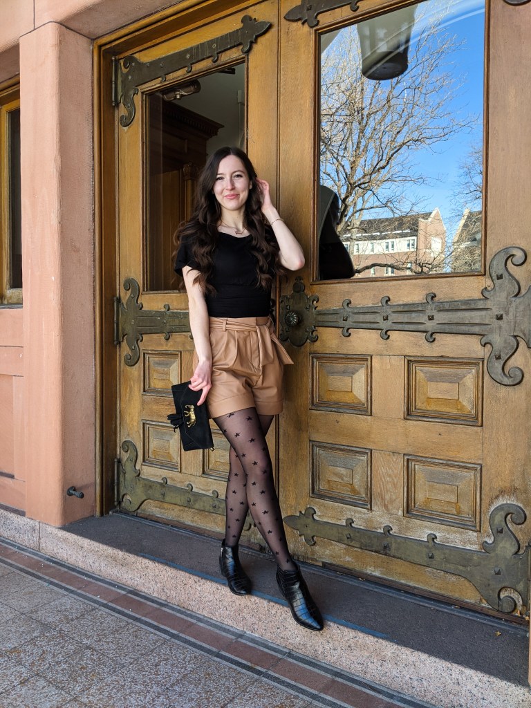 elephant-purse-Francesca's-Express-star-tights