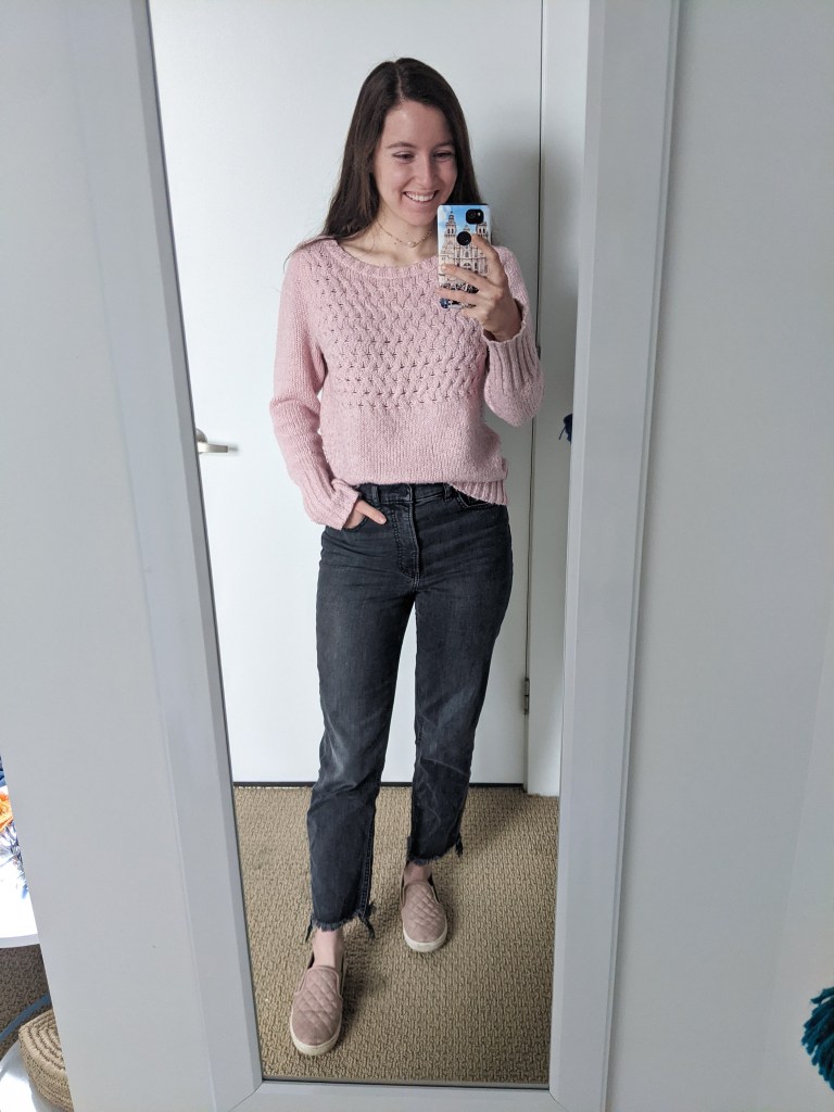 pink-sweater-grey-mom-jeans-express-steve-madden-quilted-sneakers