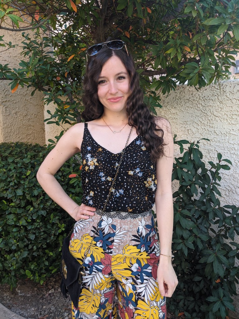 crimped-hair-aviator-sunglasses-floral-tank-pattern-mixing