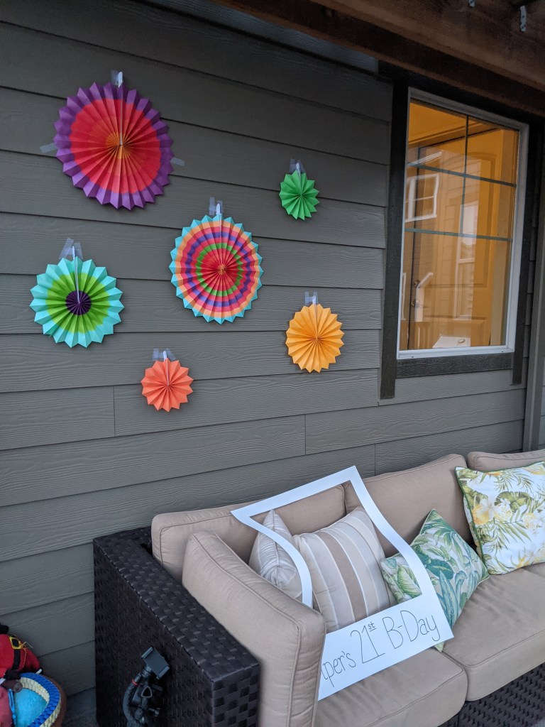 tequila-bar-outdoor-party-decorations-colorful-homemade-polaroid