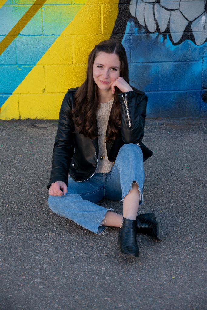 photography-model-express-jeans-black-booties-black-leather-jacket