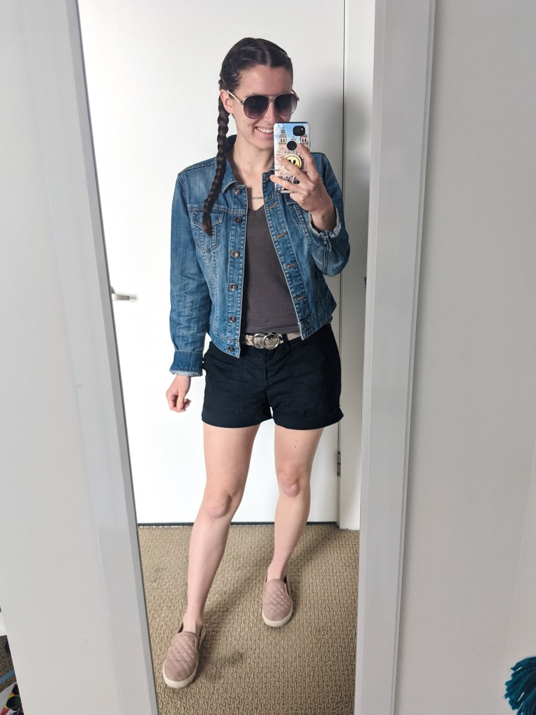 grey-tee-jean-jacket-black-shorts-aviator-sunglasses