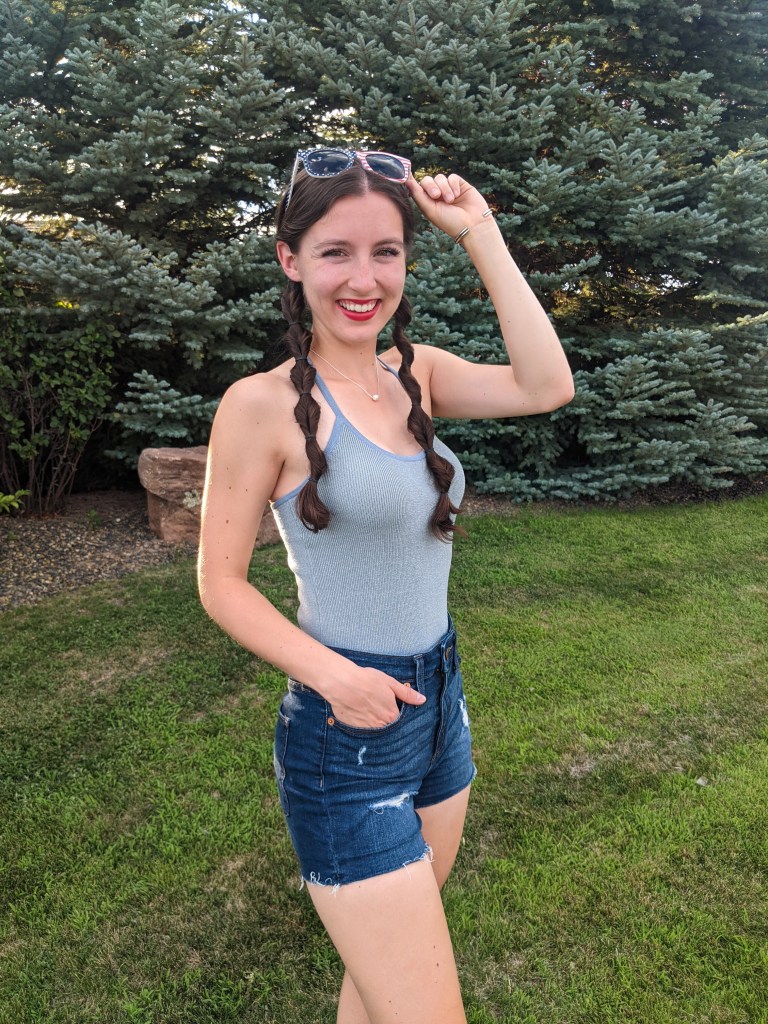 stars-and-stripes-sunglasses-4th-of-july-outfit