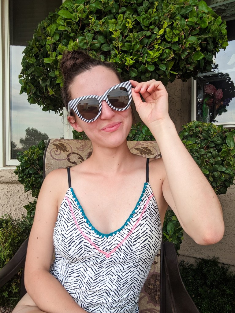 black-white-swimsuit-striped-sunglasses-summer-style