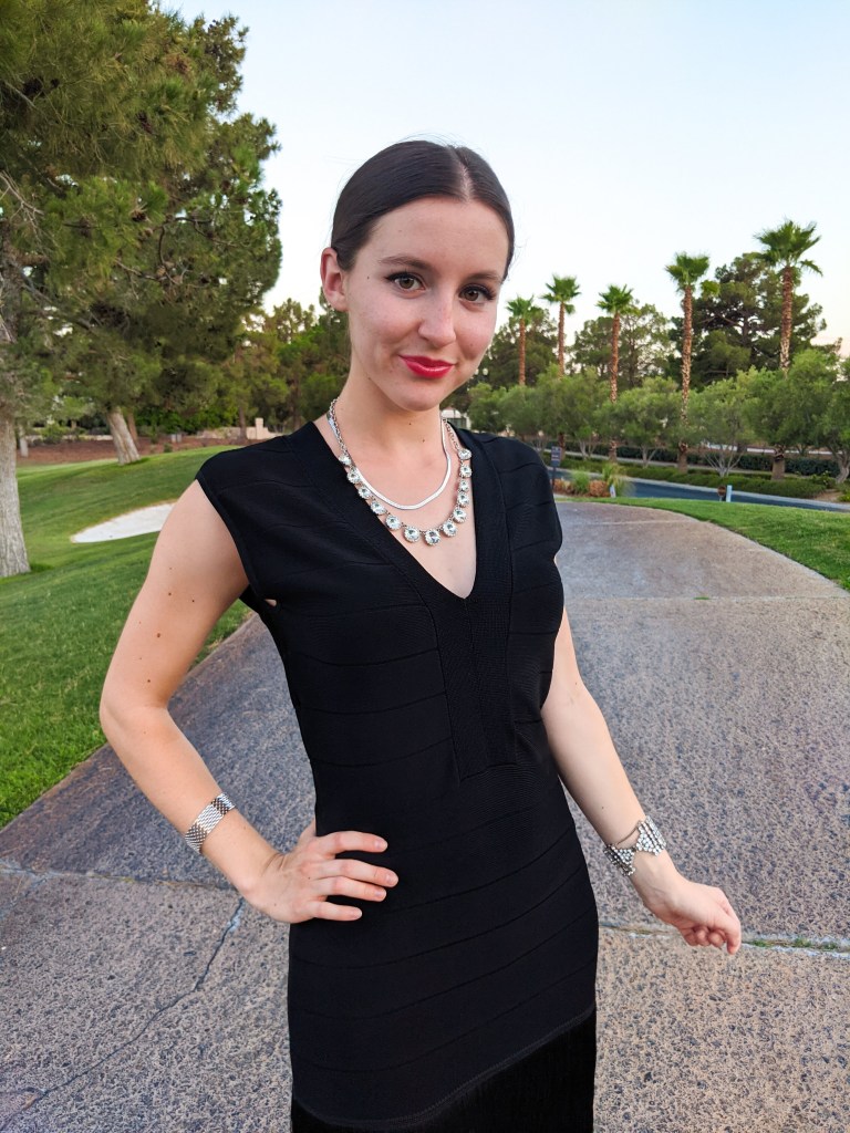 middle-part-silver-jewelry-v-neck-consignment-dress