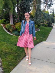 thrifted-dress-secondhand-finds-denim-jacket-white-heels