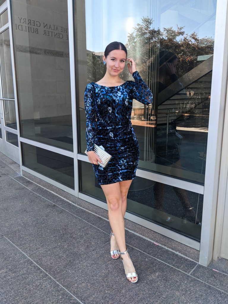 blue-thrifted-dress-velvet-thrifty-silver-accessories